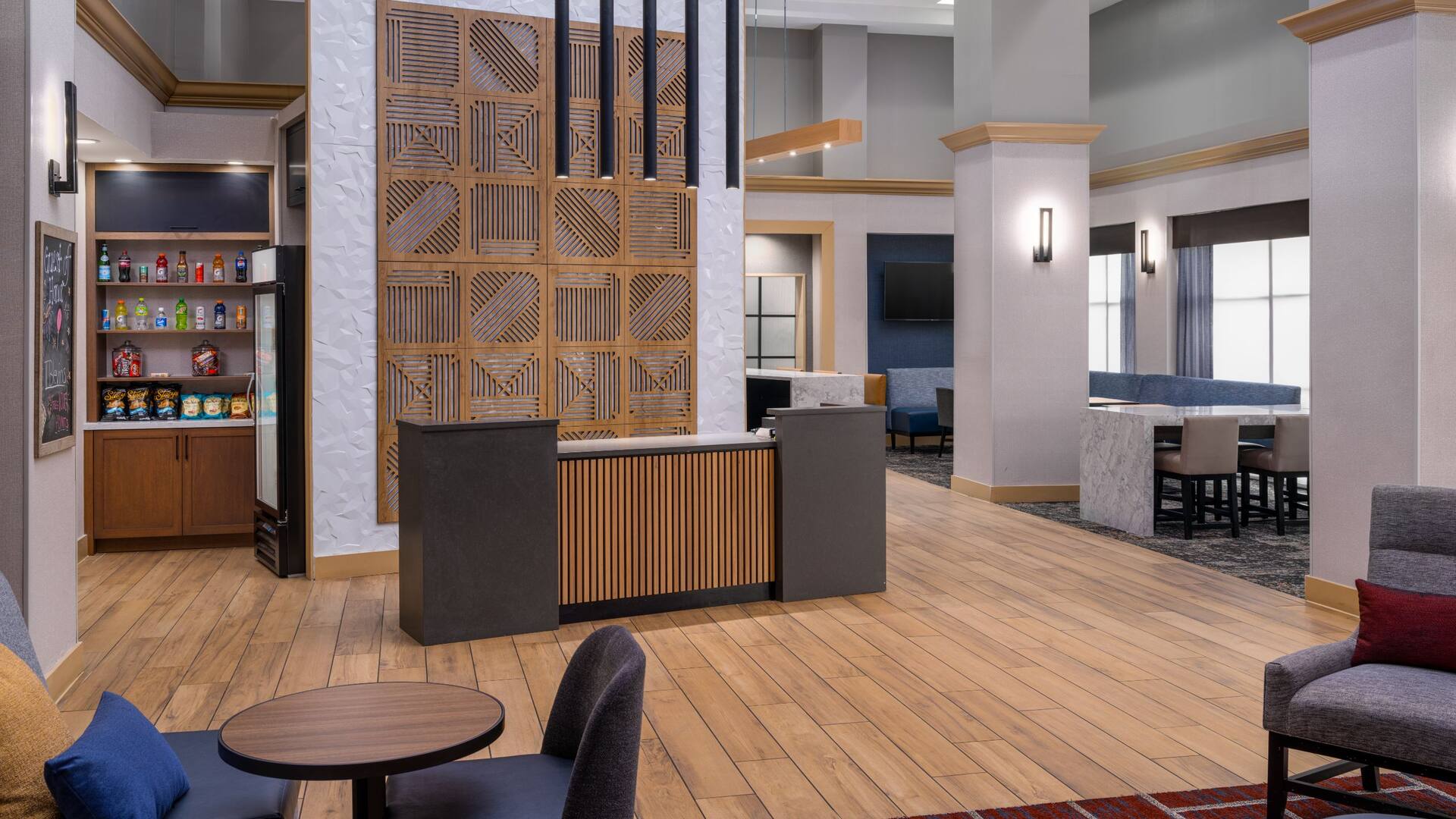 Hyatt Place Columbia/Harbison Lobby Host Stand
