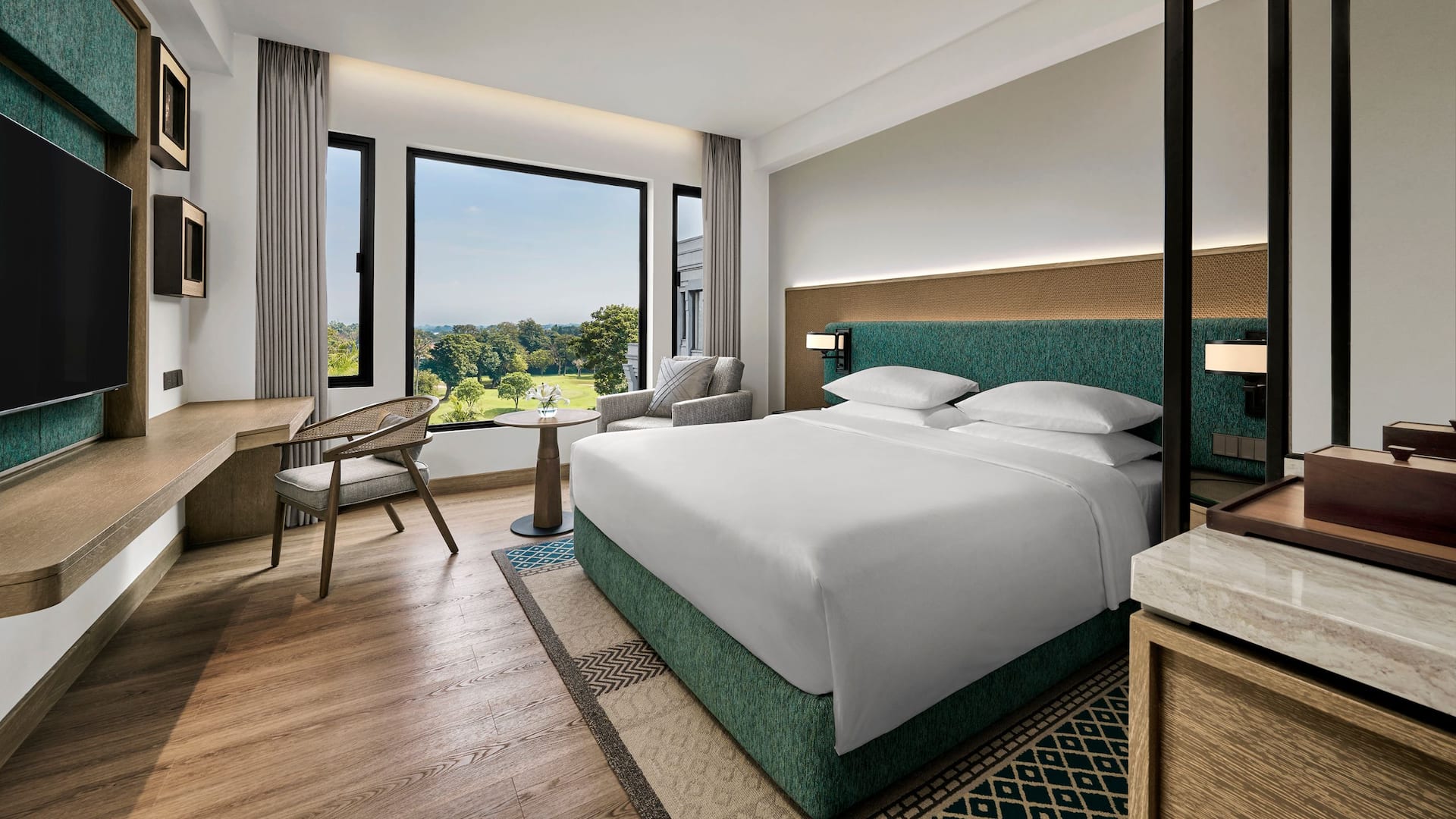 Hyatt Regency Yogyakarta King Bed Premier Golf View