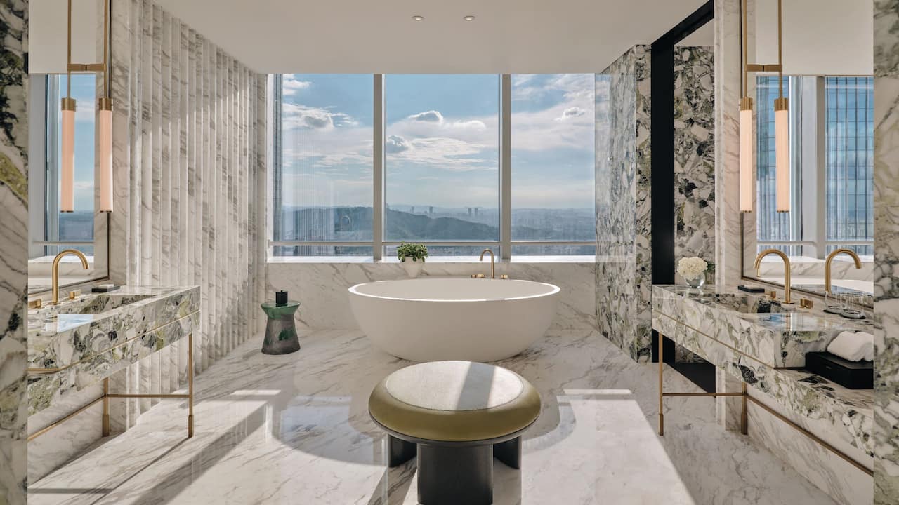 Presidential Suite Washroom