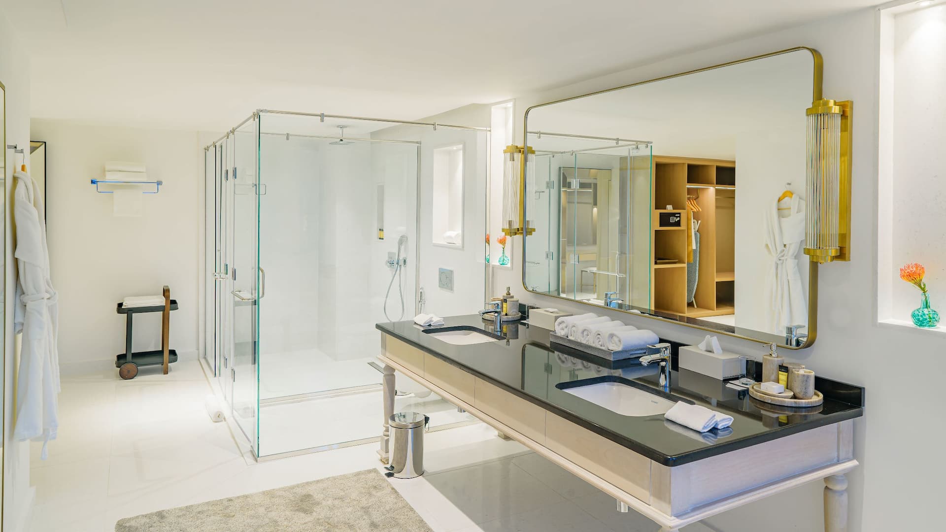 Hyatt Regency Harare The Meikles  Royal Suite Main Bedroom Bathroom