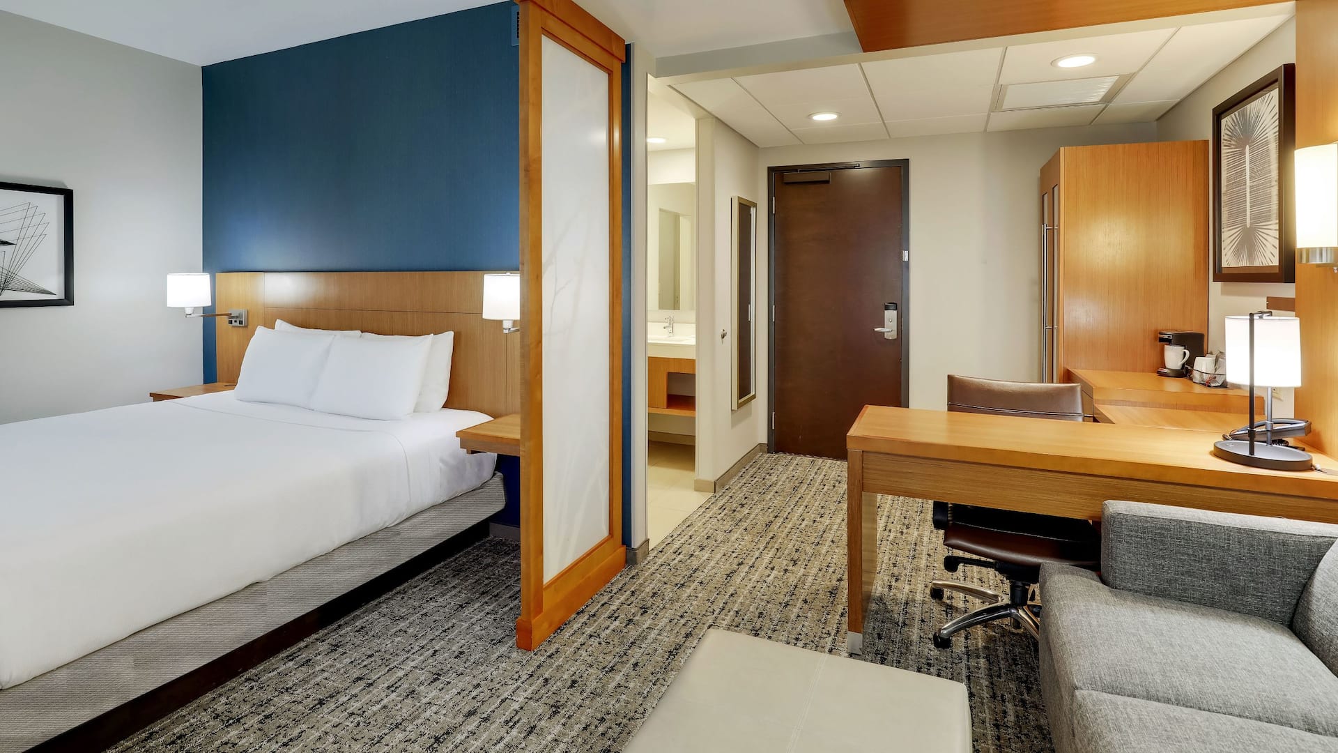 Hyatt Place St. Louis/Chesterfield King With Desk And Bathroom