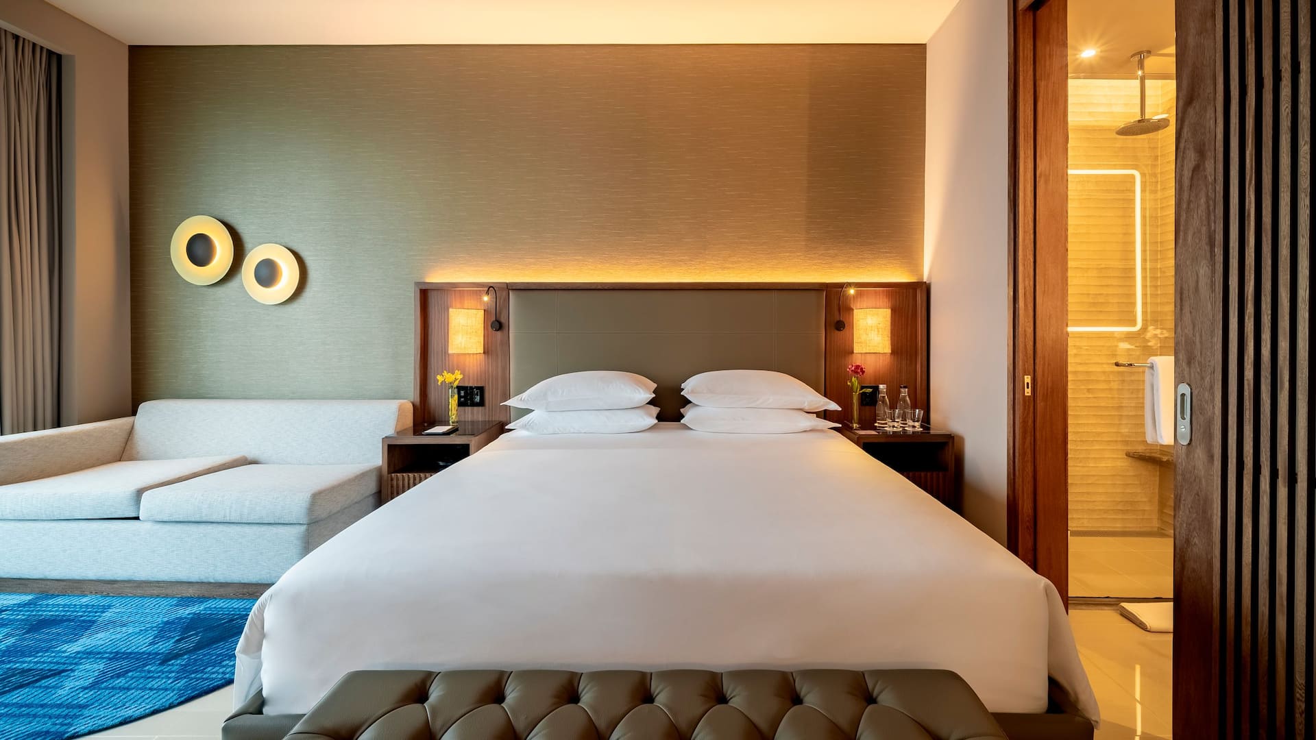Hyatt Regency Cartagena Front View Club King Bed