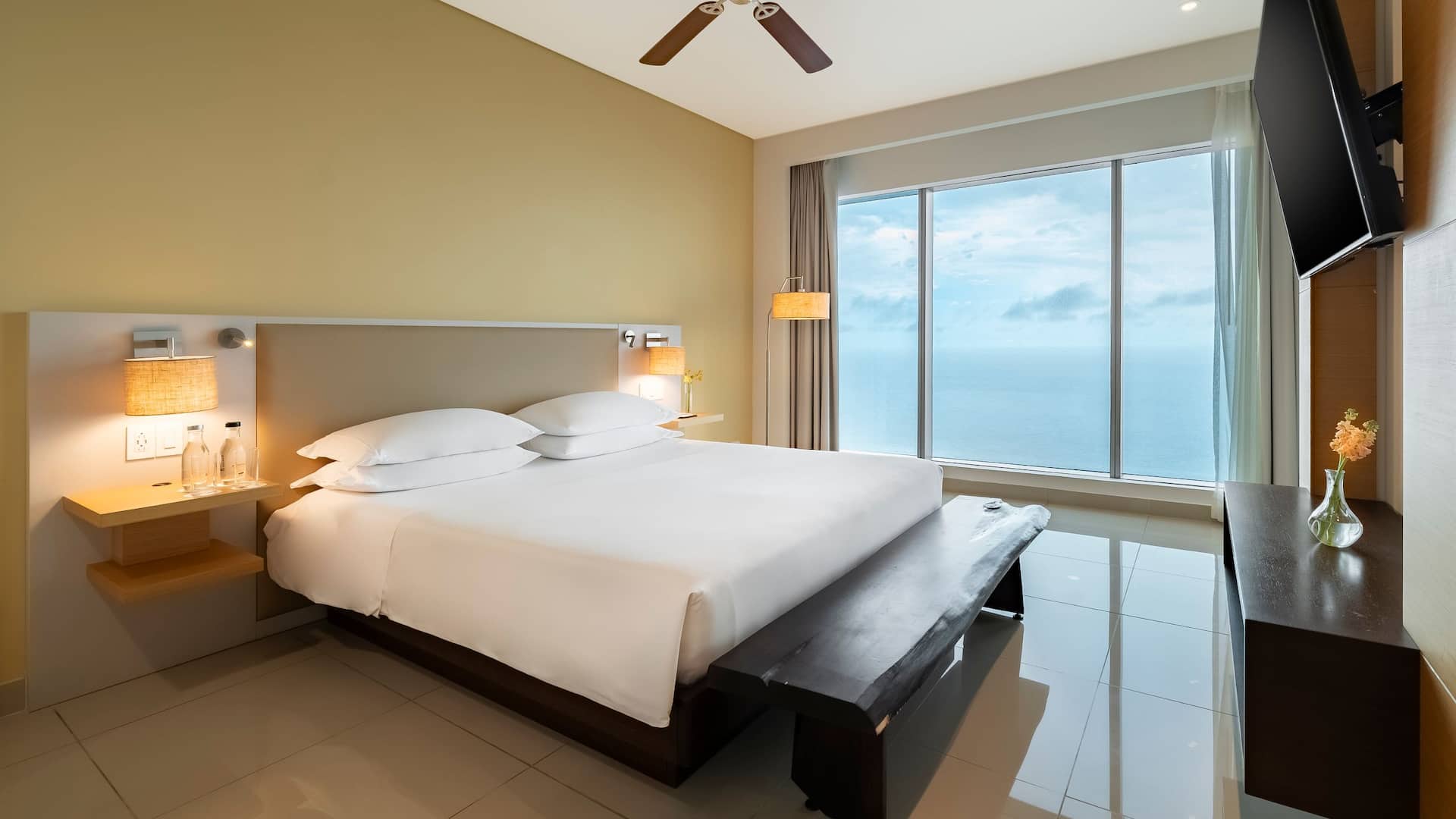 Hyatt Regency Cartagena Oceanfront King Master In Two Bedroom Residence