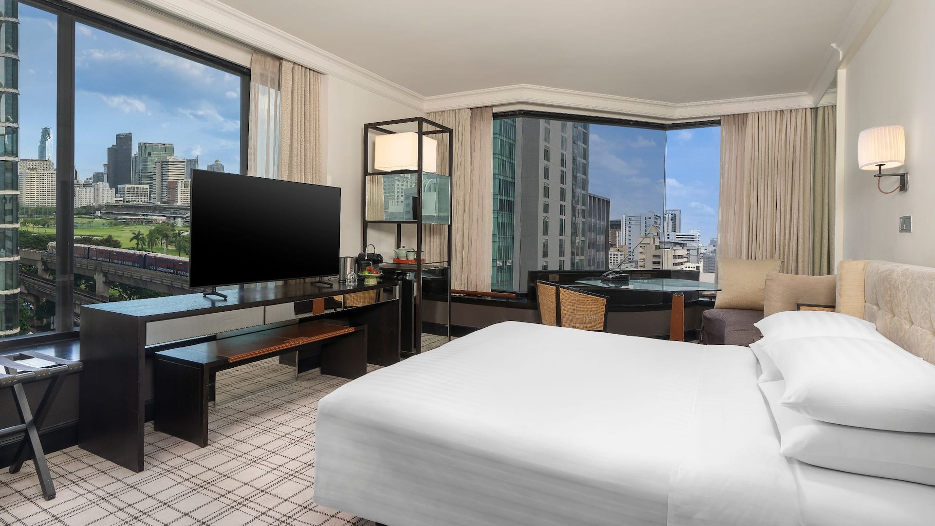Grand Hyatt Erawan Bangkok King Bed Deluxe