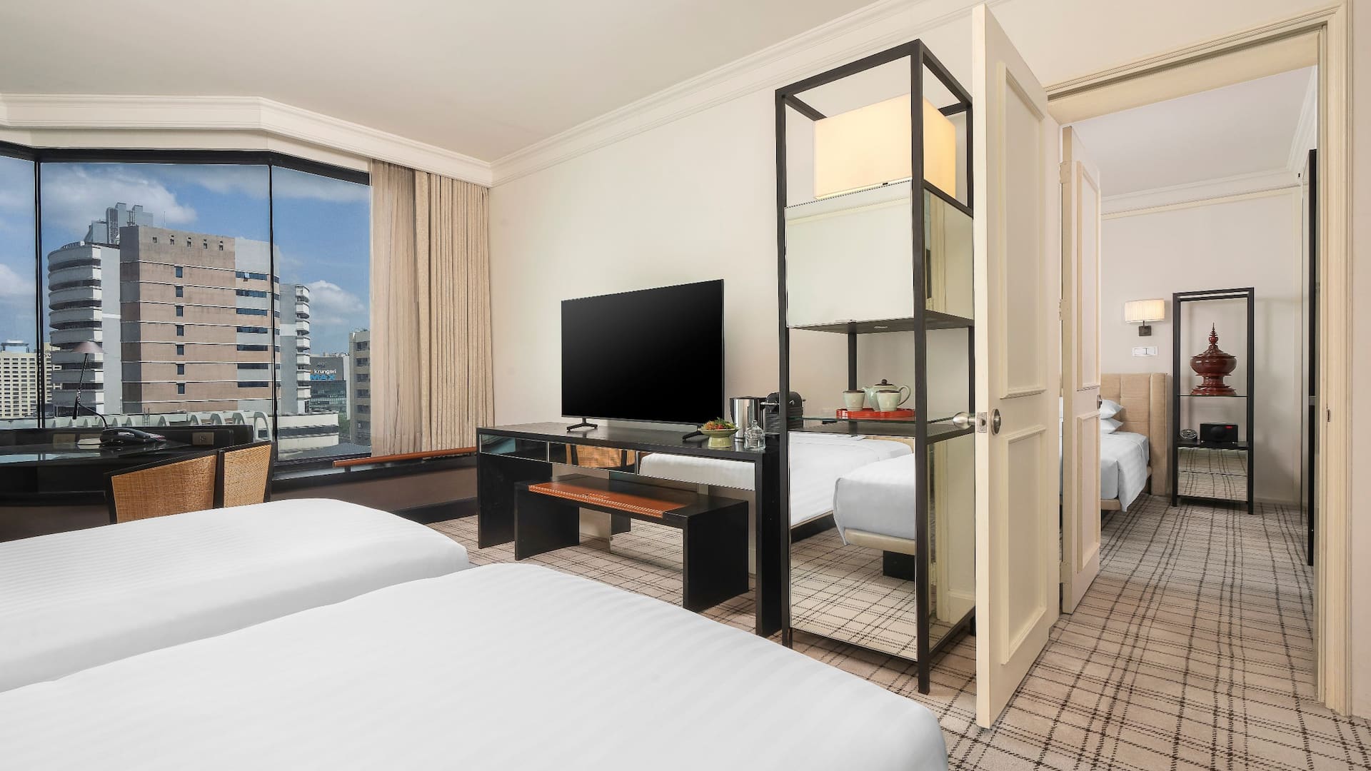 Grand Hyatt Erawan Bangkok Connecting Room
