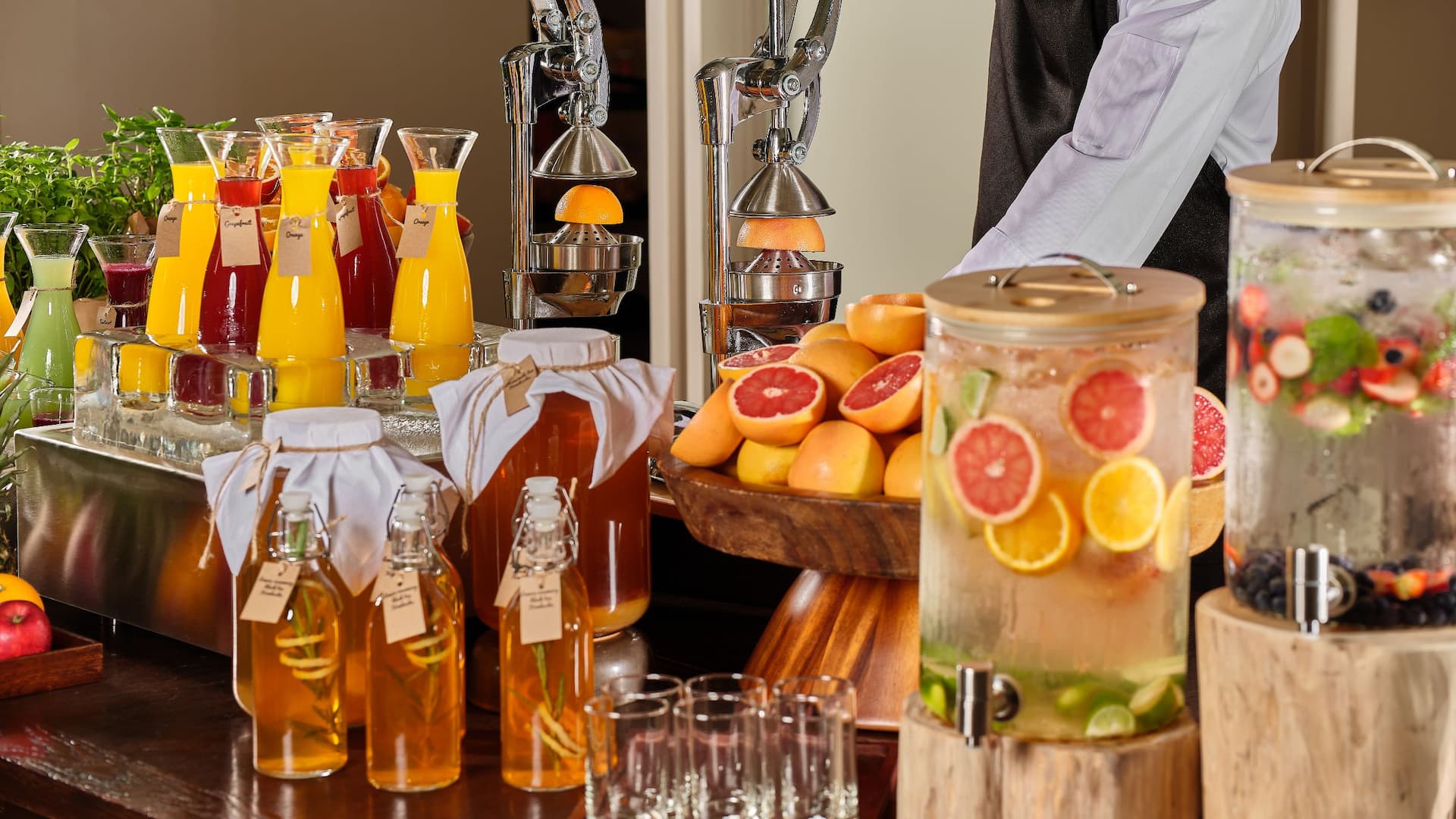 Global Beverage Display with Fruit Squeezed Juices