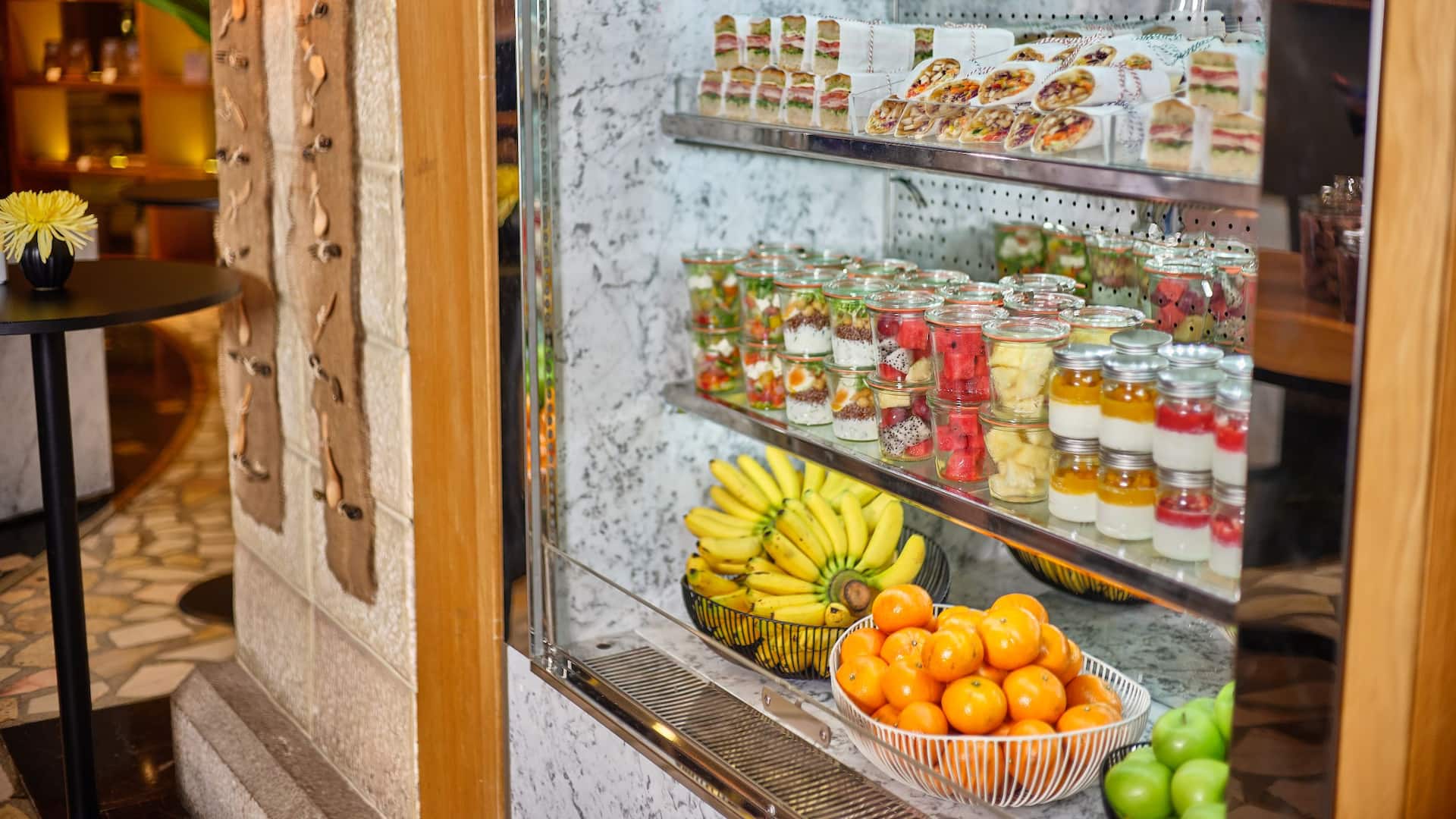 1 of 1 Global Grab and Go Lunch Presented in Cooler