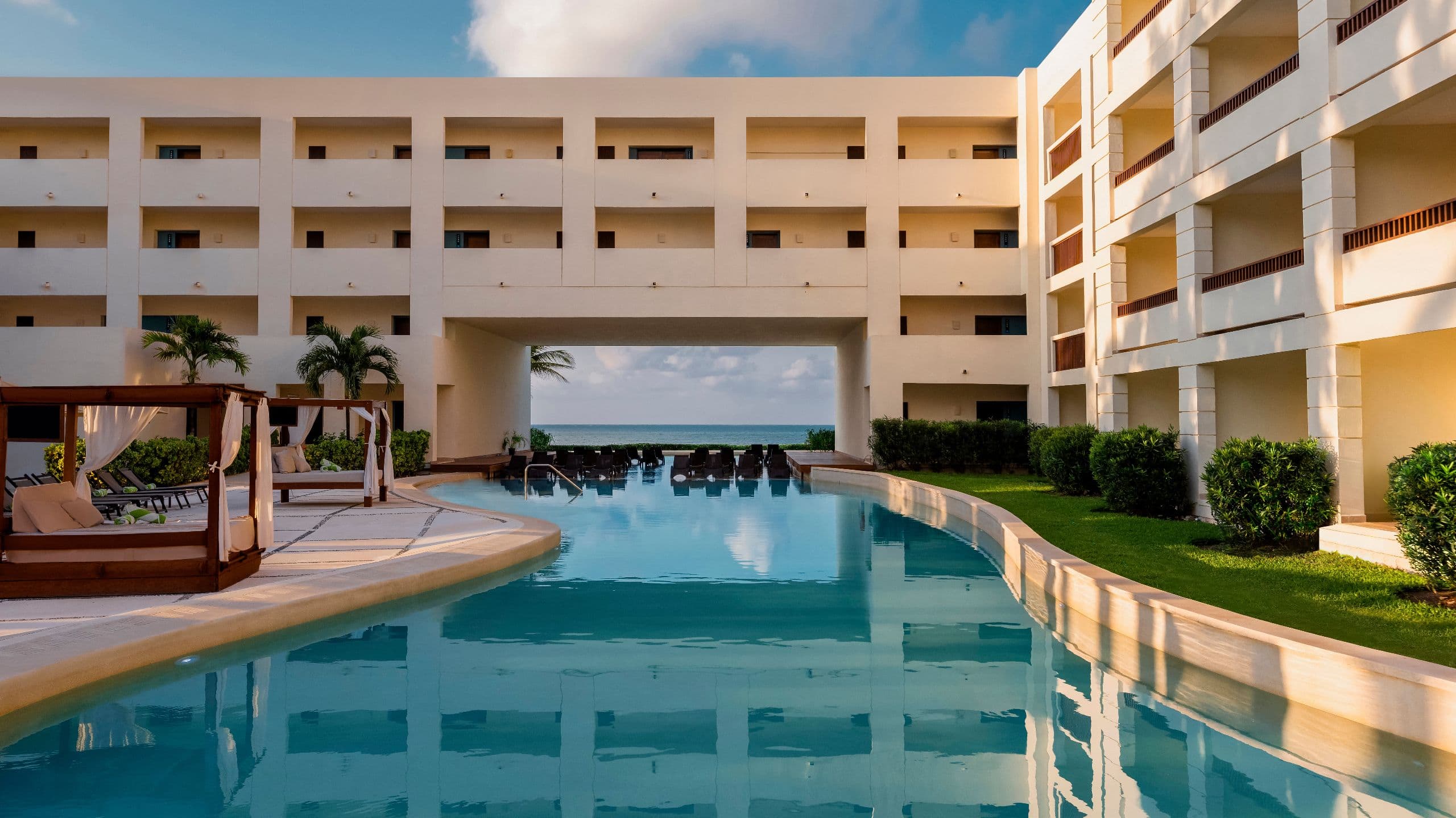 Dreams Puerto Morelos Resort & Spa Pool