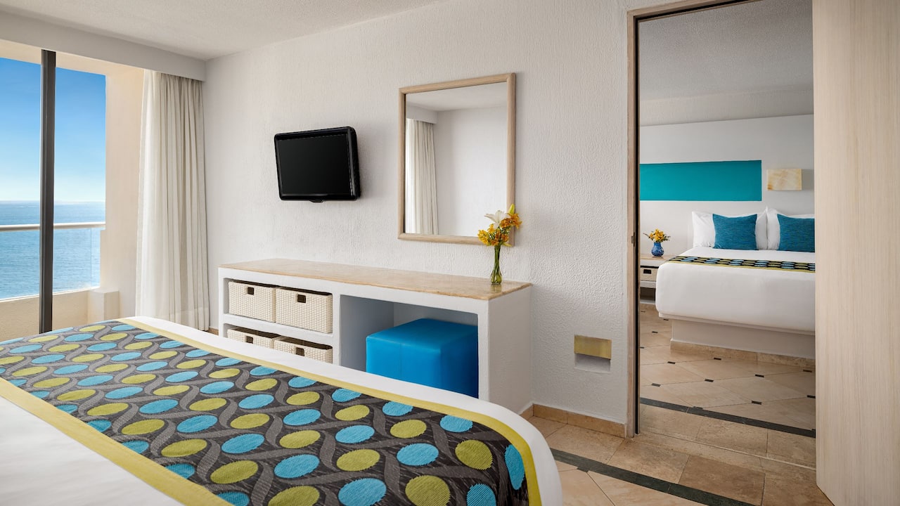 Family Connecting Suite