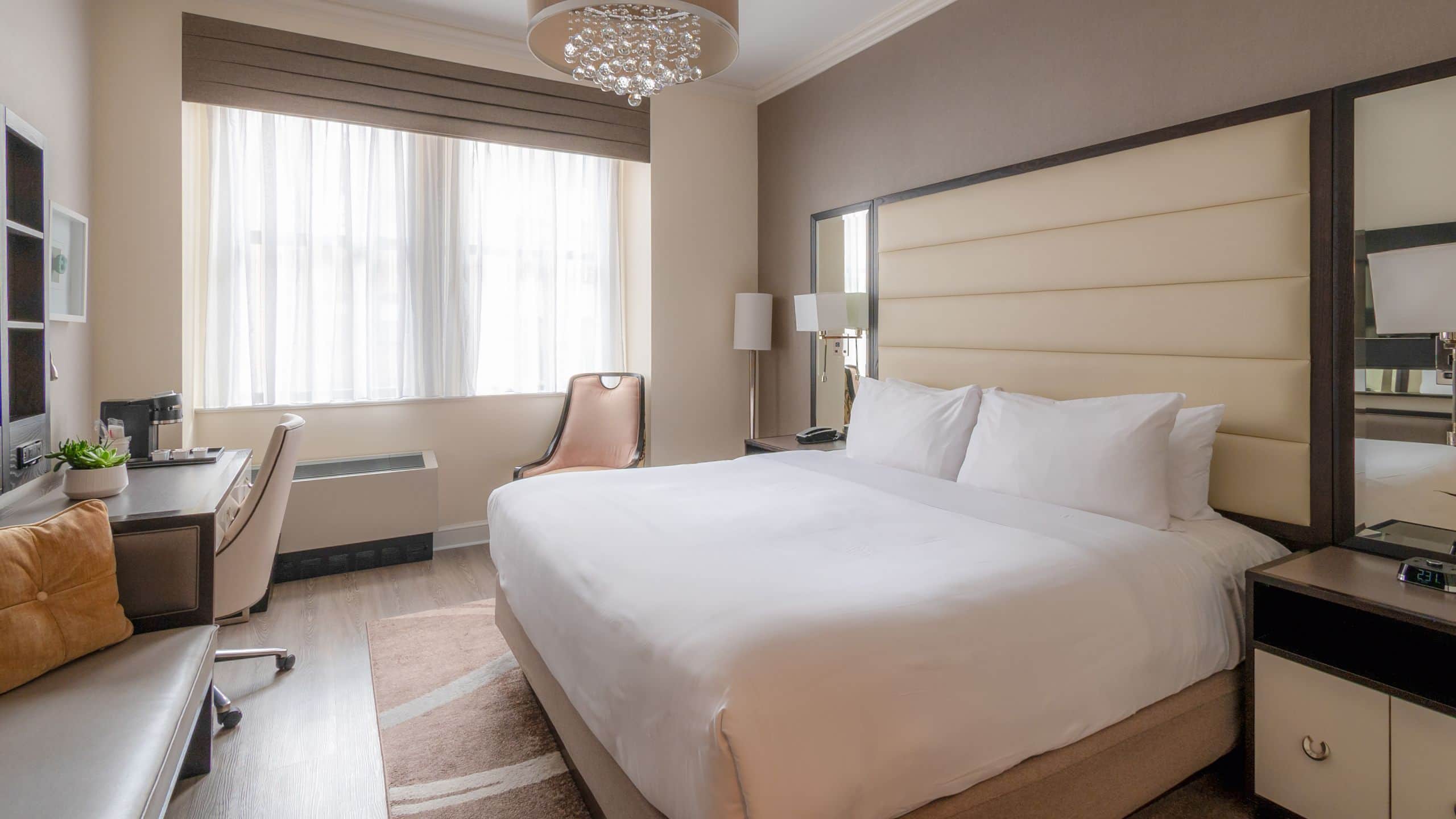 Park South Hotel King Courtyard