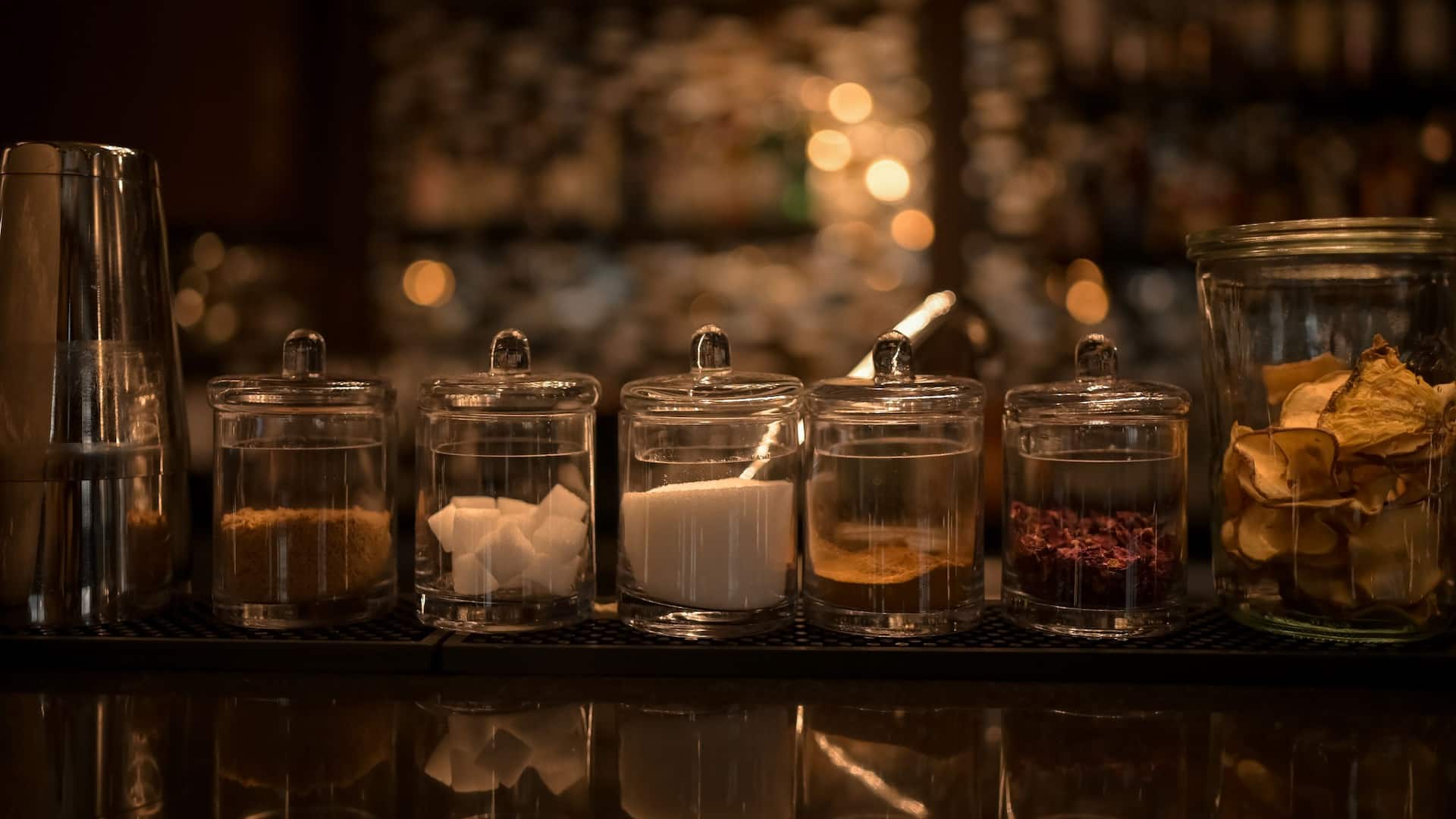 6 von 6 Hyatt Regency Cologne Legends Bar Details
