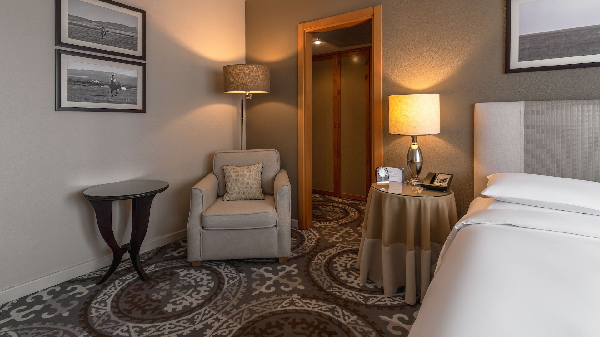 2/5 Hyatt Regency Bishkek Queen Room