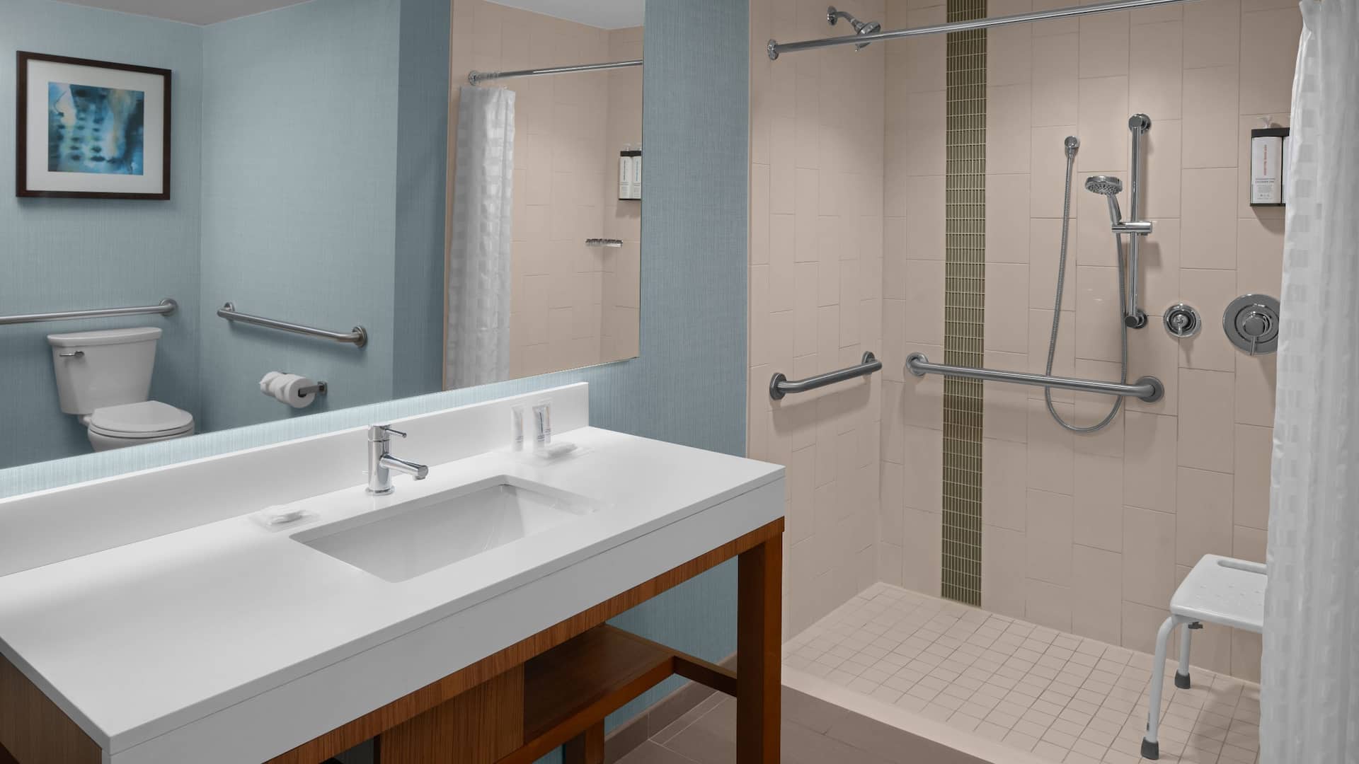 Hyatt Place Boca Raton/Downtown Accessible Bathroom Roll In Shower