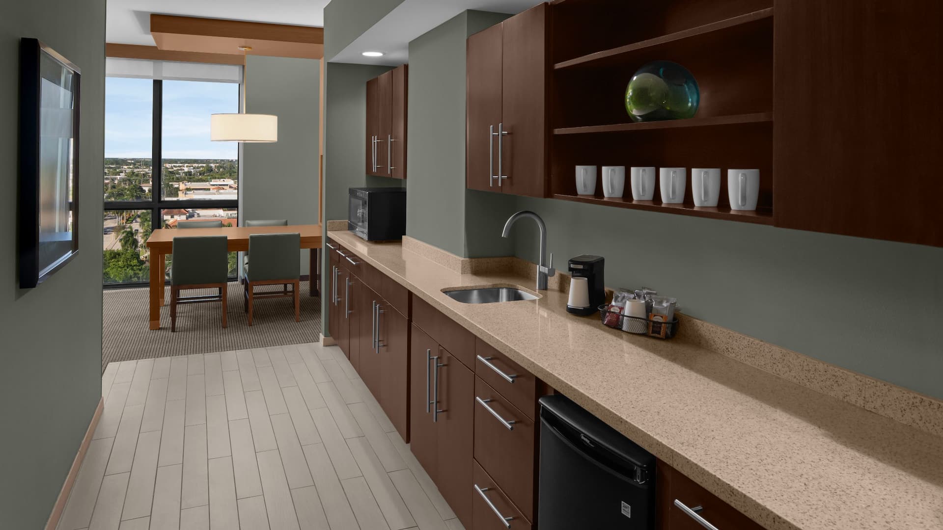 Hyatt Place Boca Raton/Downtown Suite Kitchen Counter Sink