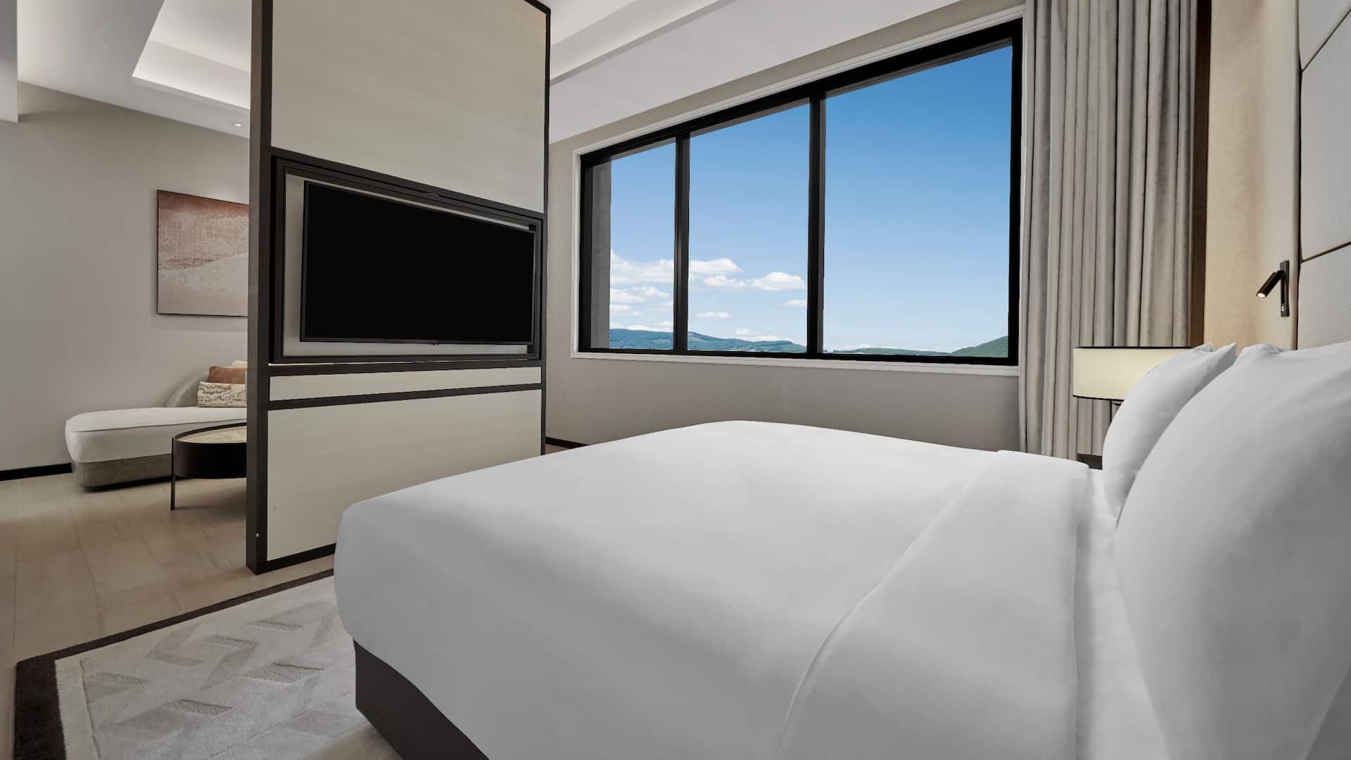 2/6 Hyatt Place Johor Bahru Paradigm Mall King Suite Bedroom