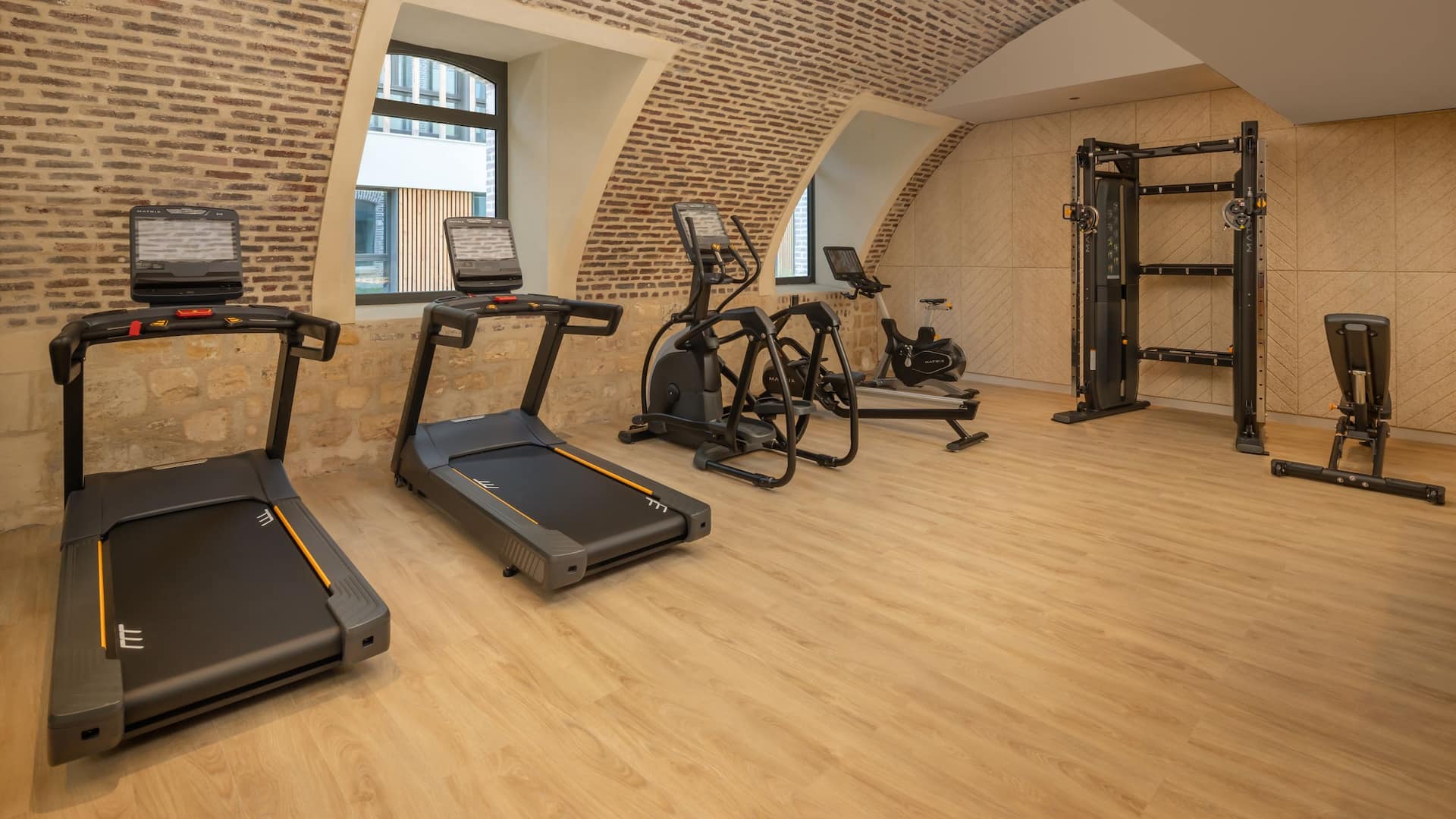 Hyatt Place Rouen Fitness Center Equipment