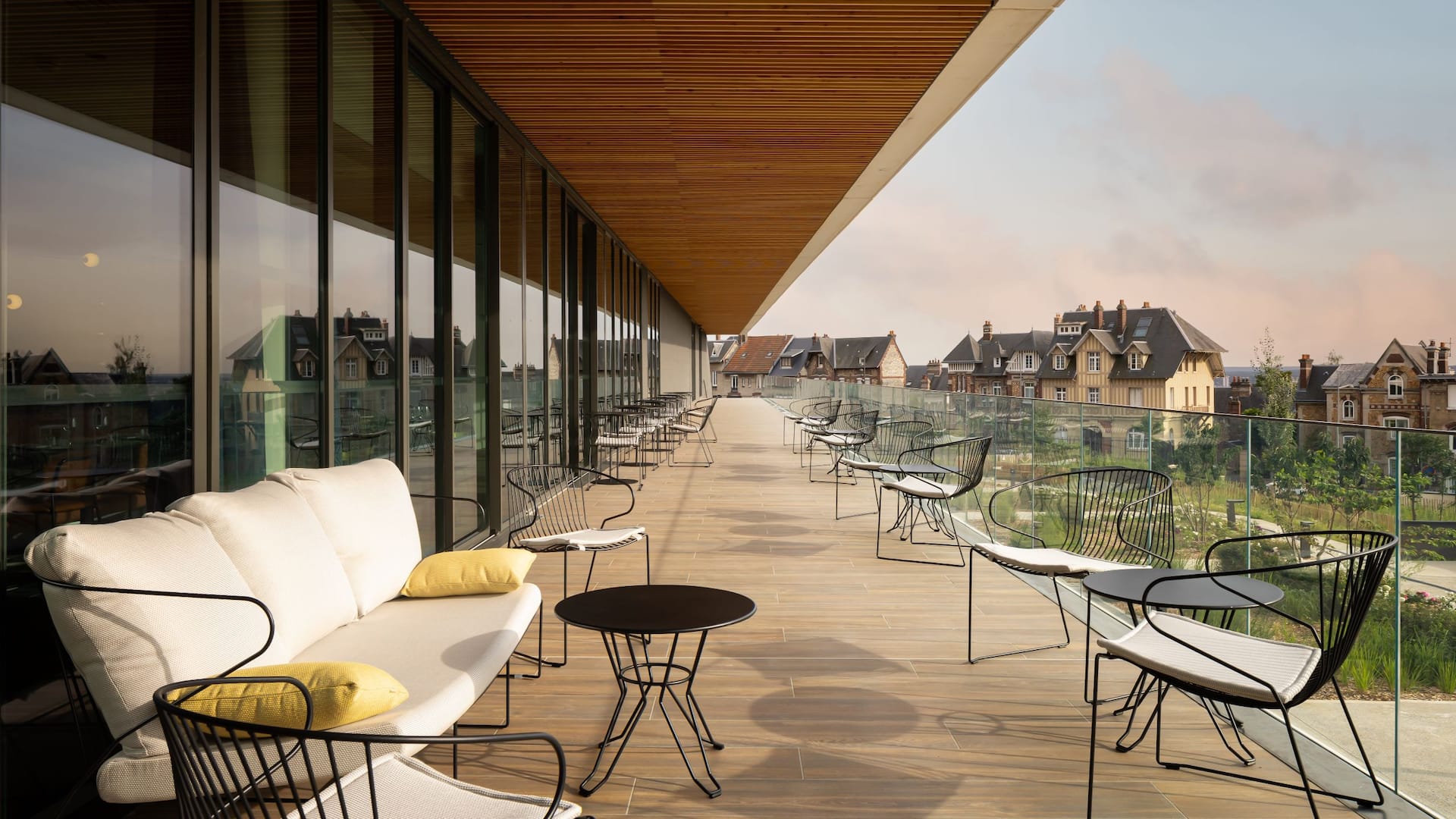 Hyatt Place Rouen Terrace with View