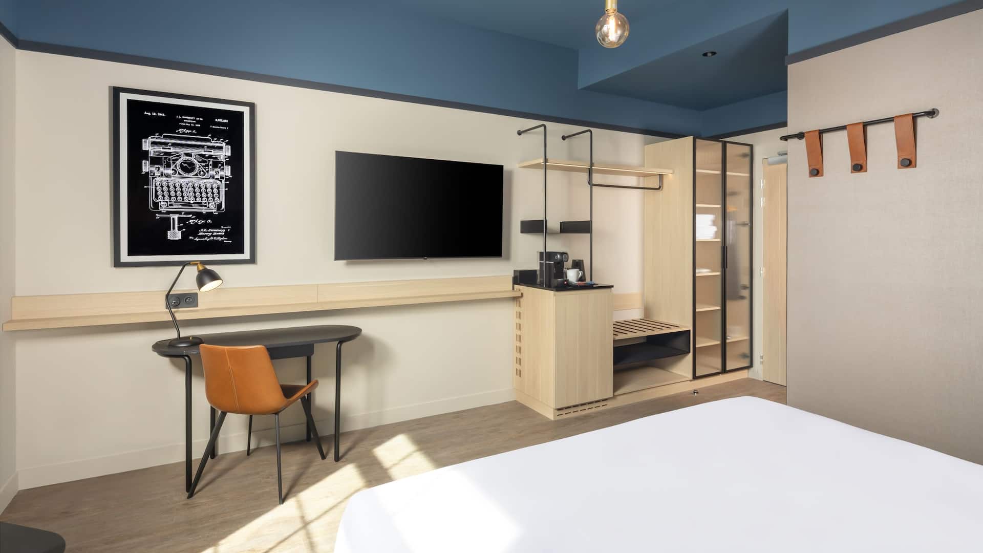 Hyatt Place Rouen Deluxe King Room