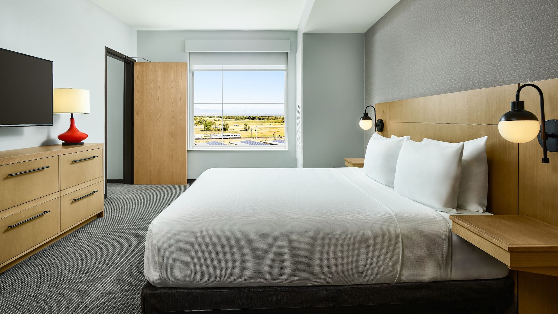 Hyatt Place Peña Station / Denver Airport King Suite Bedroom