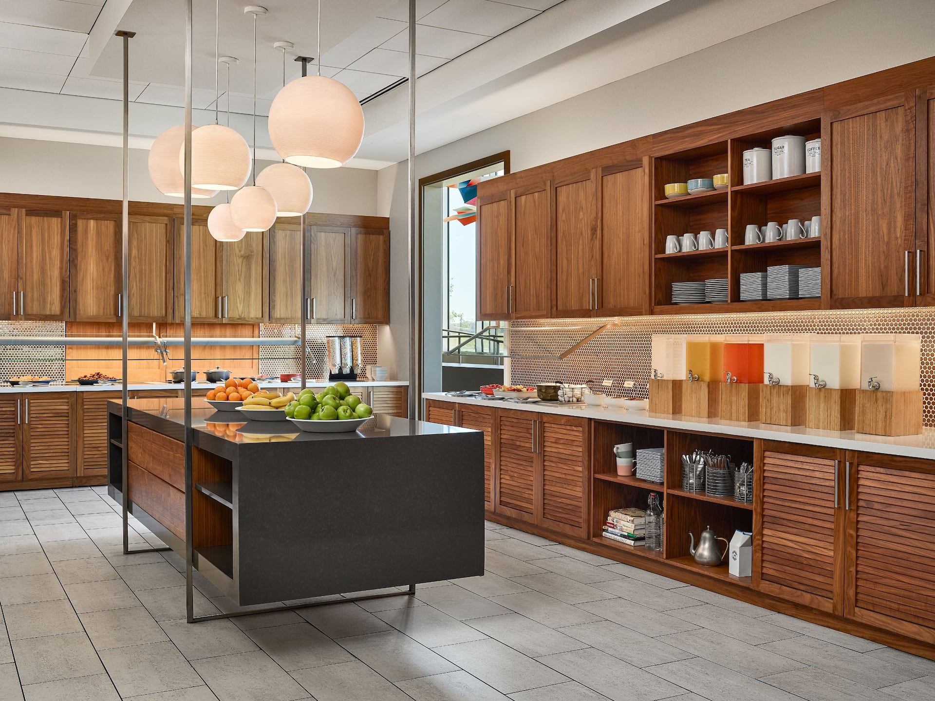 Hyatt Place Peña Station / Denver Airport Dining Breakfast Bar
