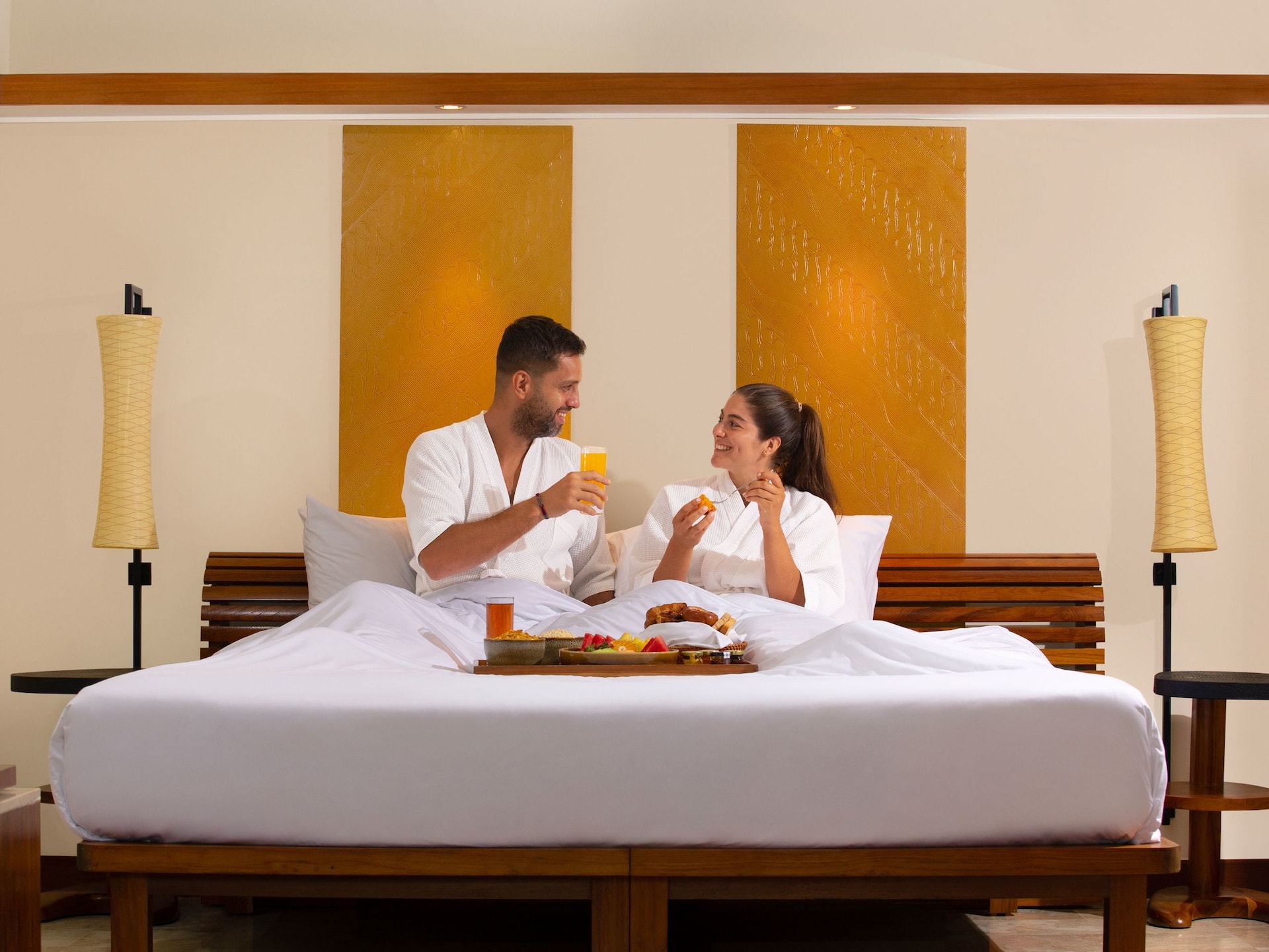Grand Hyatt Bali Couple In Room Dining