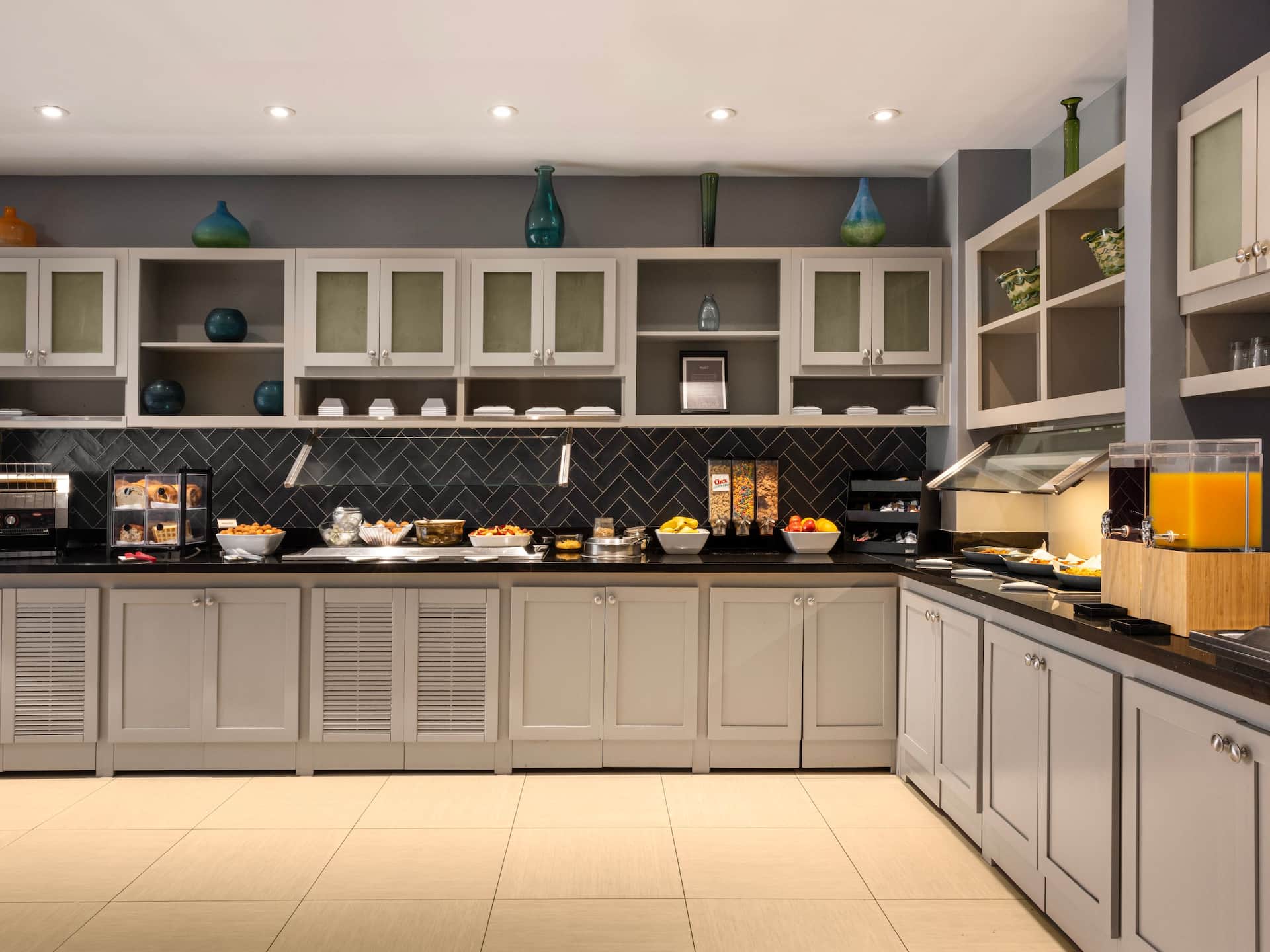 Breakfast Bar