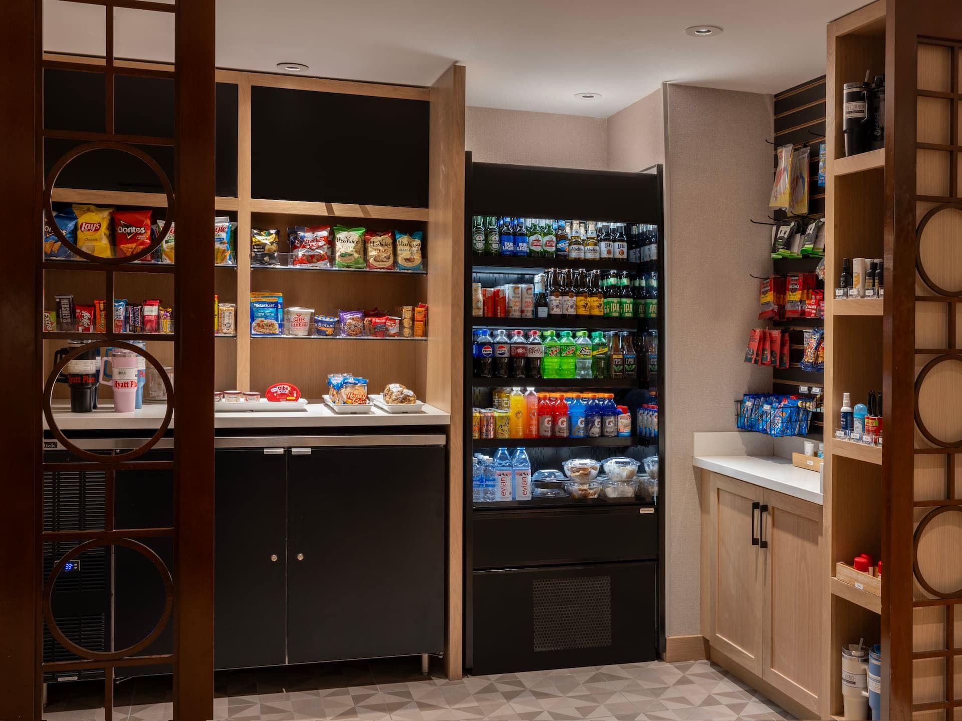 Hyatt Place Charlotte Airport/Lake Pointe Market