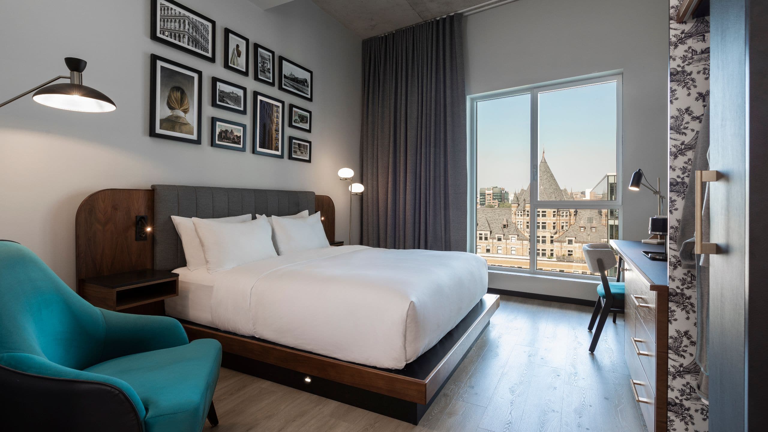 Hyatt Centric Montreal High Floor King