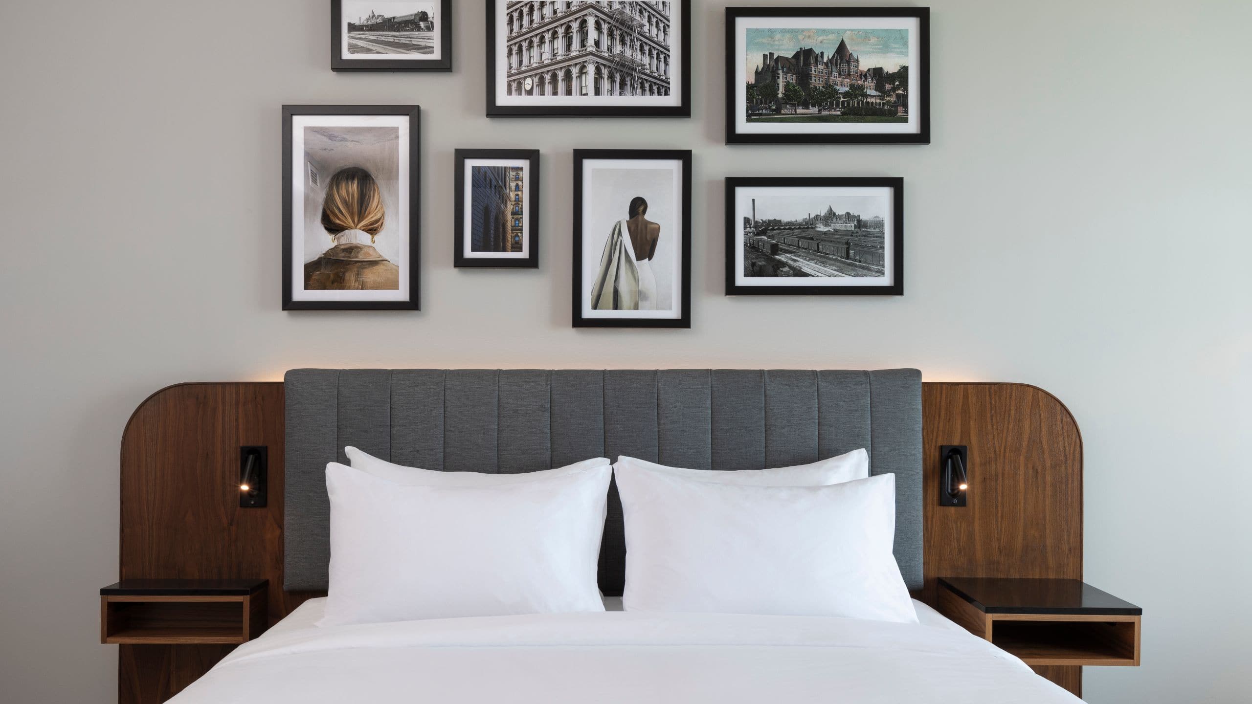 2 of 5 Hyatt Centric Montreal Standard King Detail