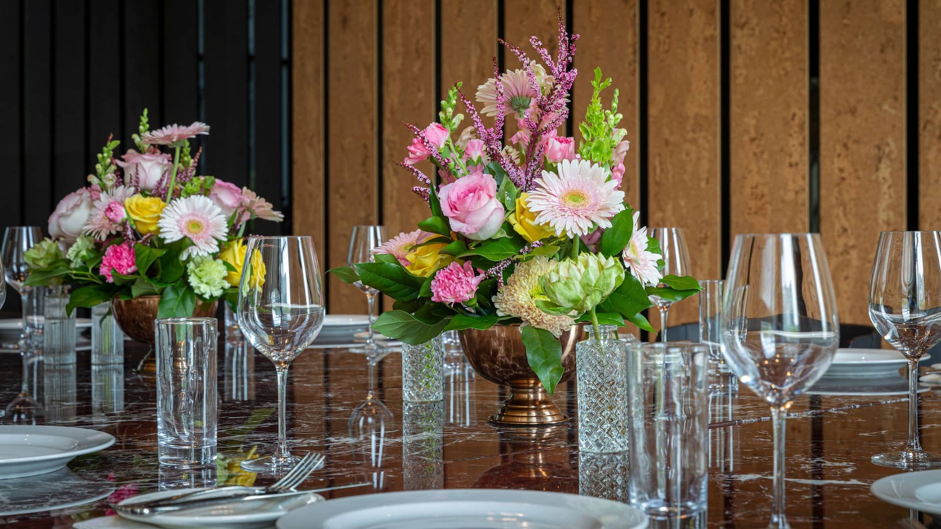 3 of 5 Hyatt Centric Montreal Prefontaine Table Detail