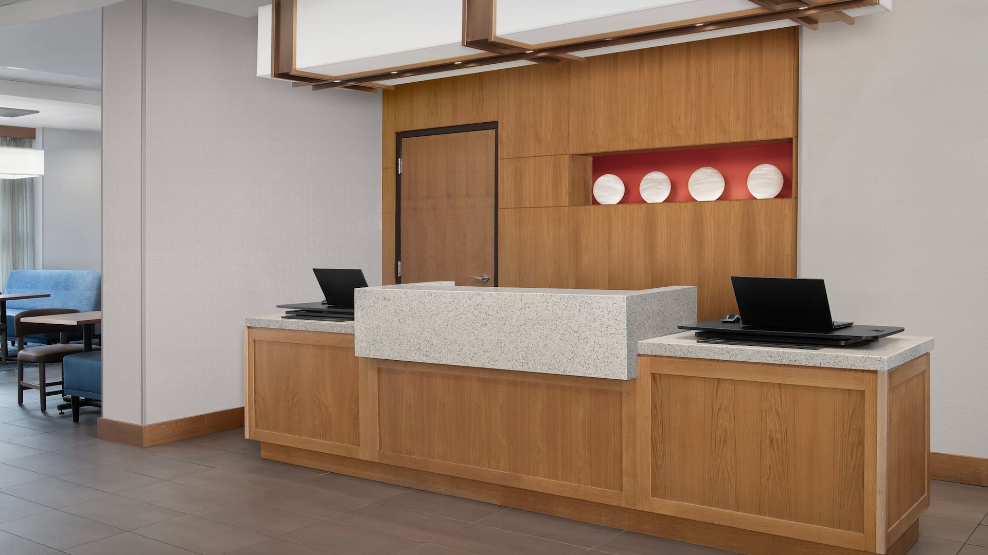 Hyatt Place Boulder/Pearl Street Front Desk