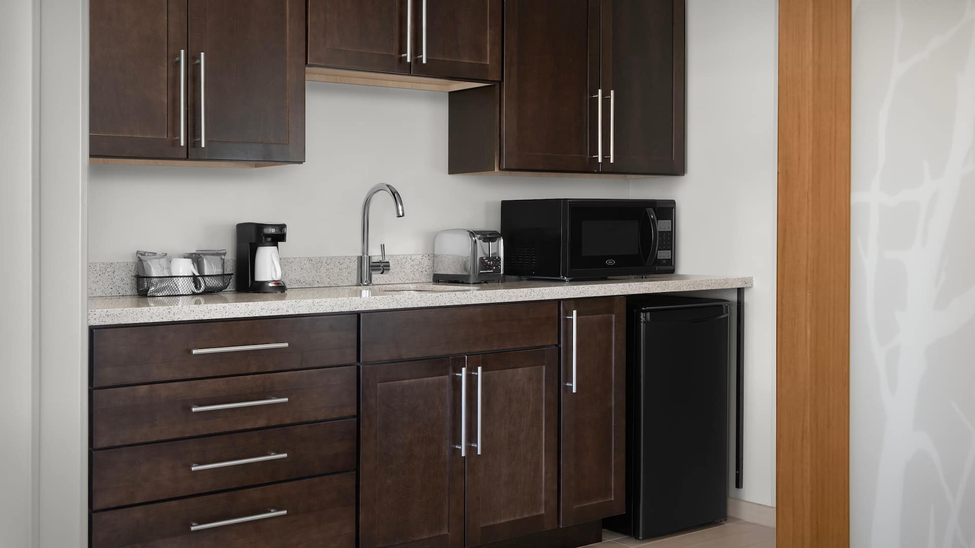 Hyatt Place Boulder/Pearl Street Prem King One Bed Kitchen