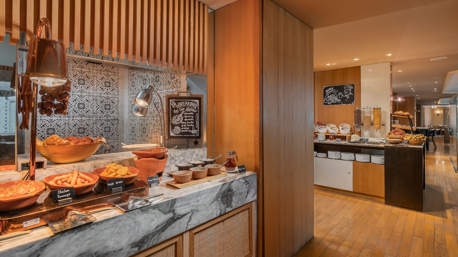 Grand Hyatt Erawan Bangkok Grand Club Lounge Food