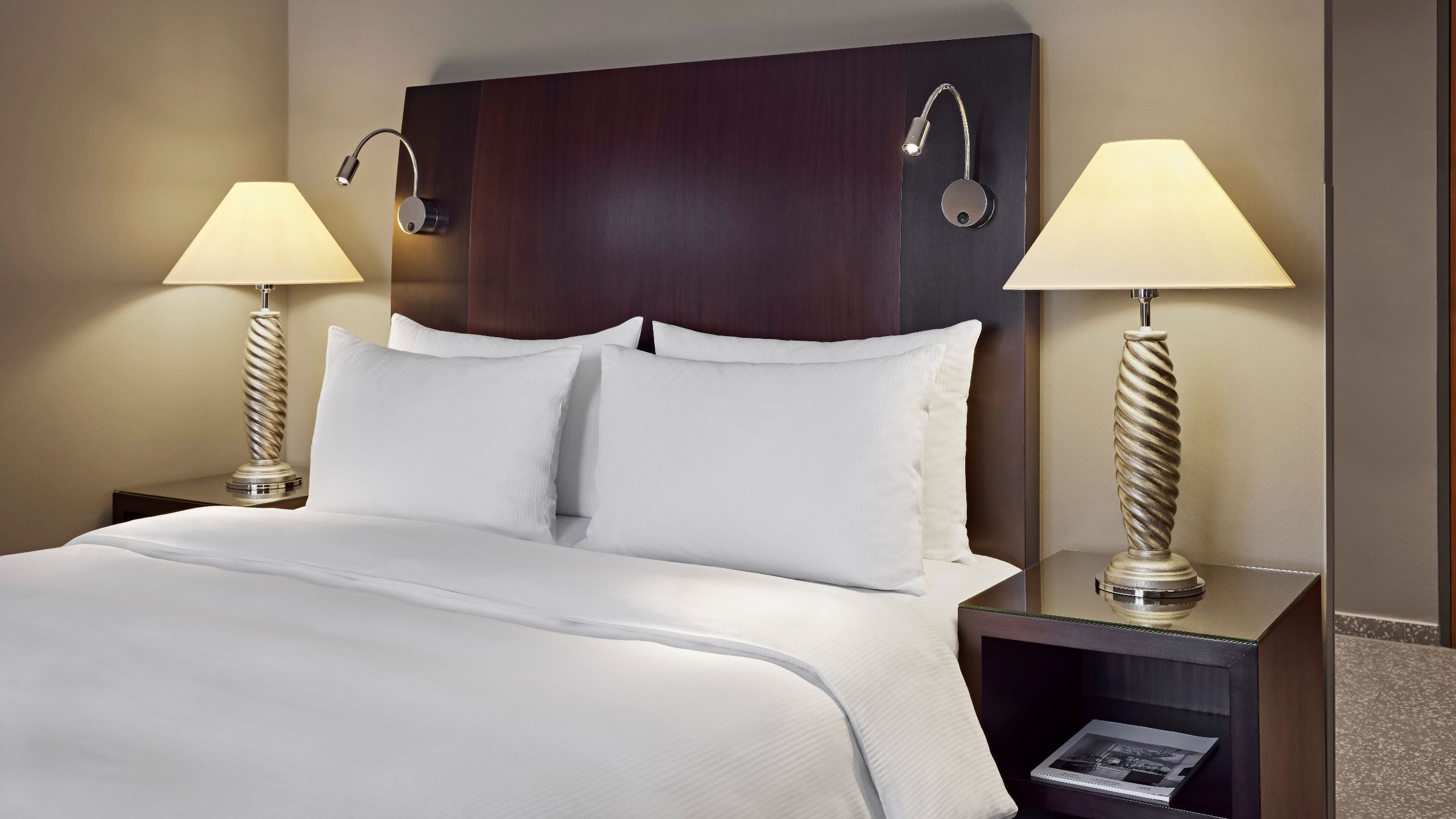 第 4，共 5 Lindner Hotel Cologne City Plaza 1 Queen Bed