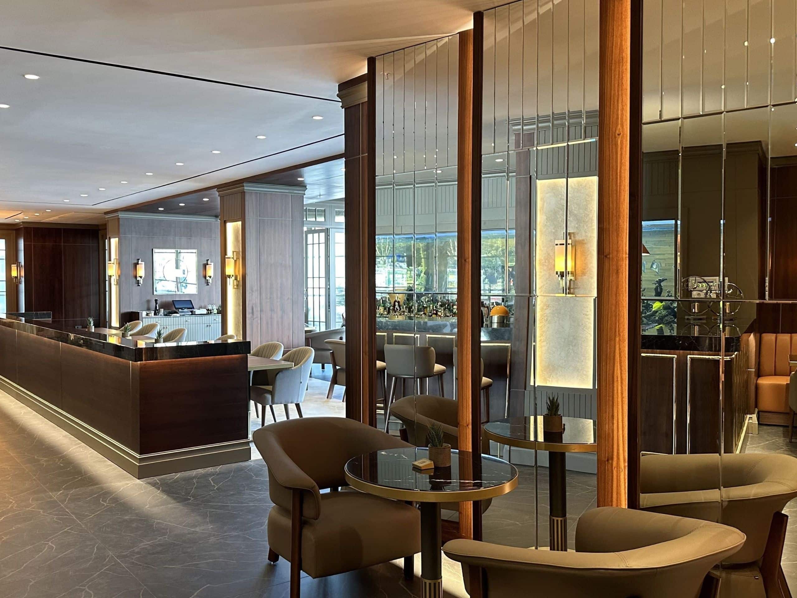 Hyatt Centric Levent Istanbul Gold Bar Entrance Hallway