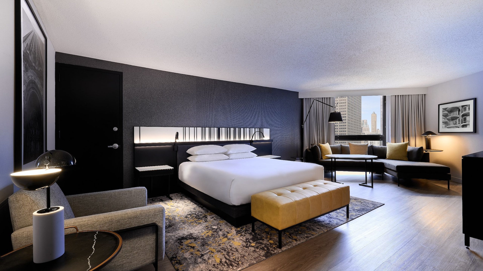 Hyatt Regency Chicago Jr Suite Long Shot