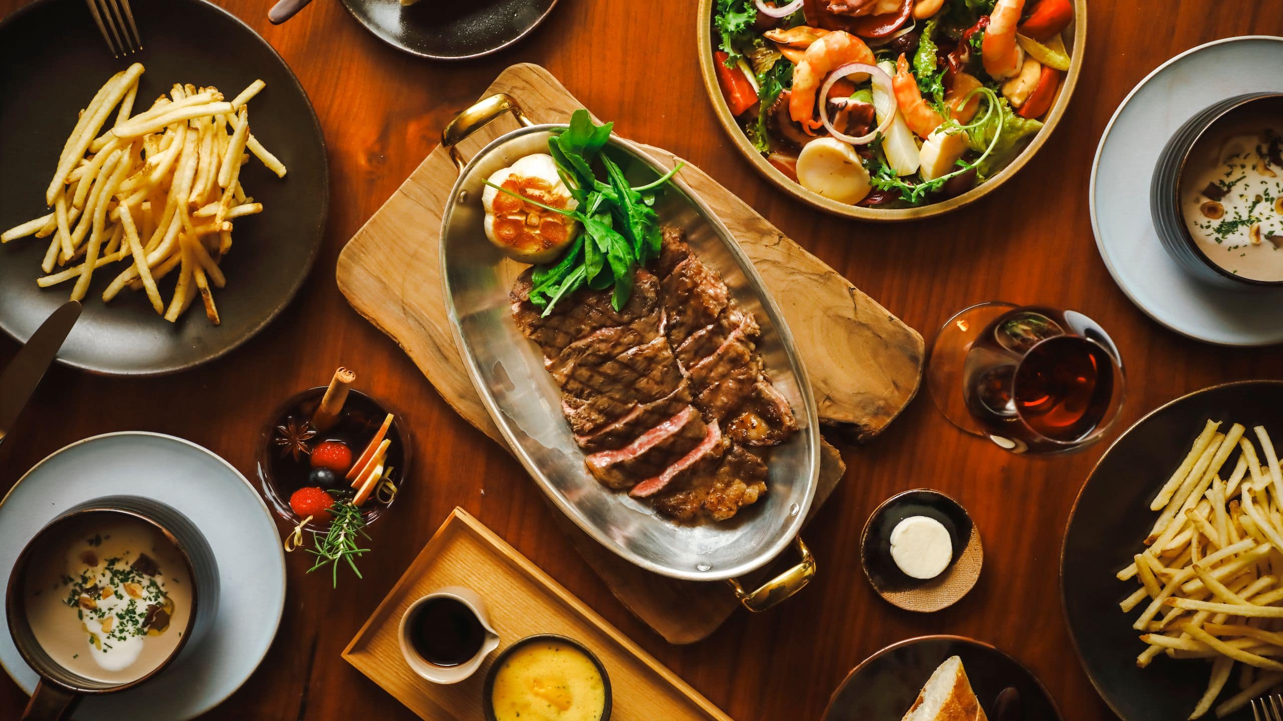 Park Hyatt Kyoto Kyoto Bistro Winter Steakfrites Group Closeup