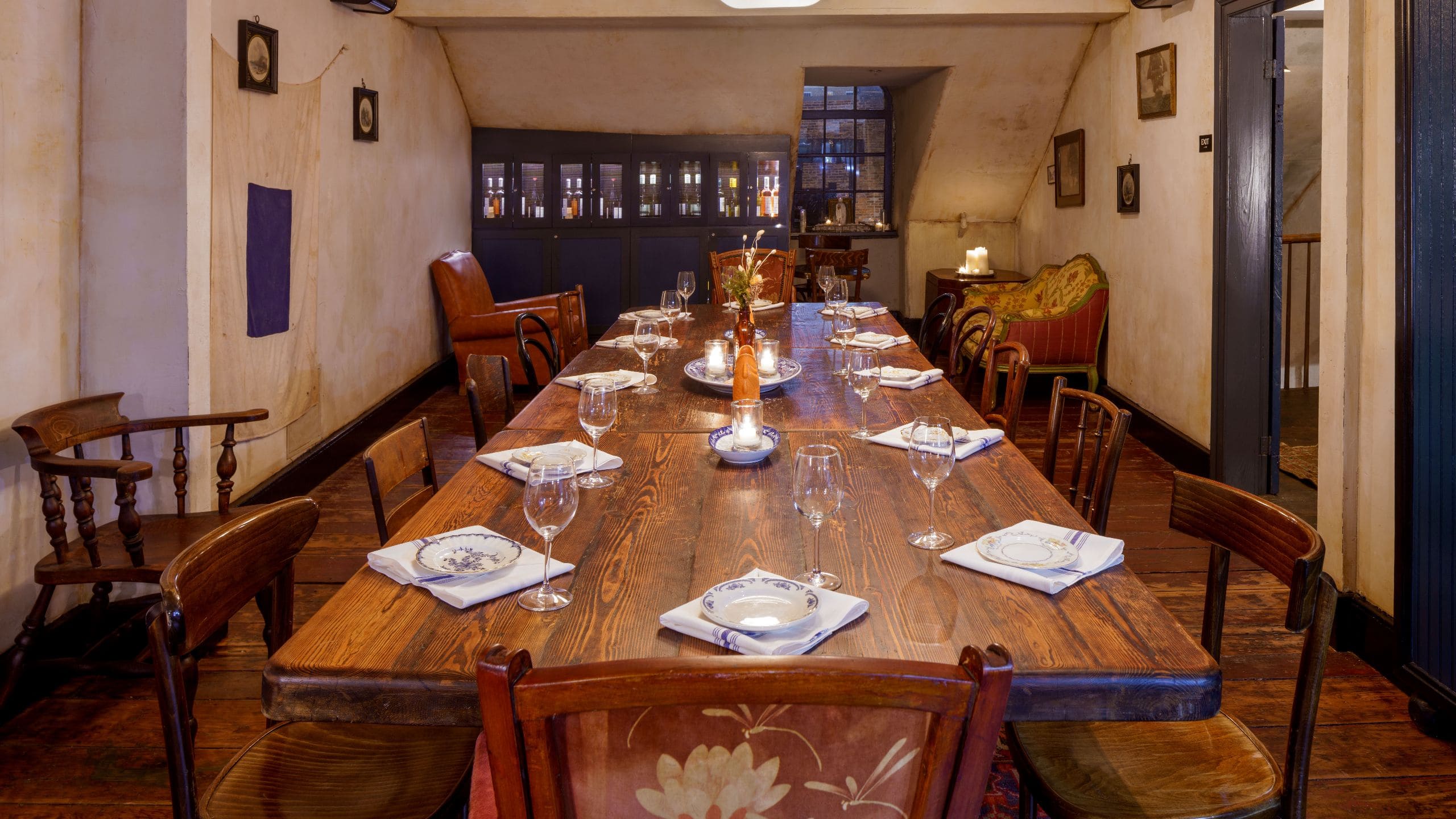 1 of 1 The Barnett Private Dining