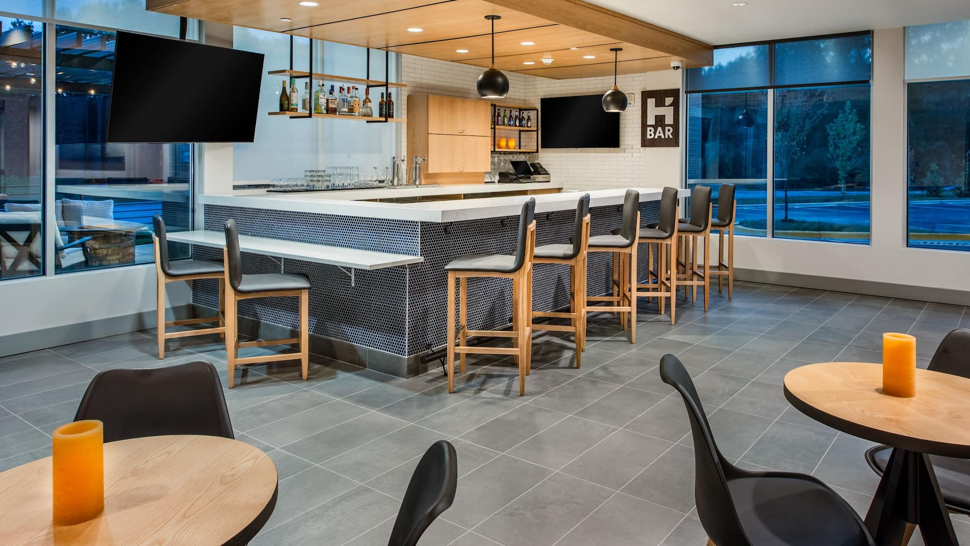 Hyatt House BWI Airport / Baltimore H Bar