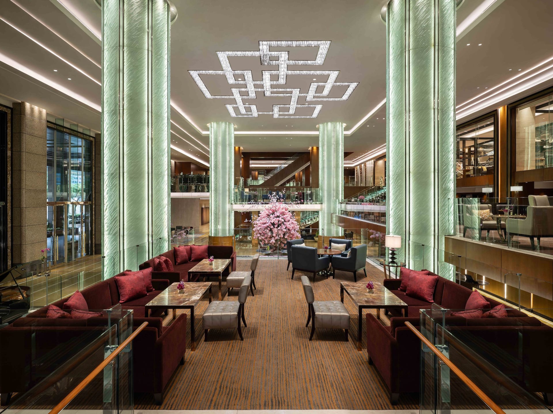 Grand Hyatt Manila The Lounge