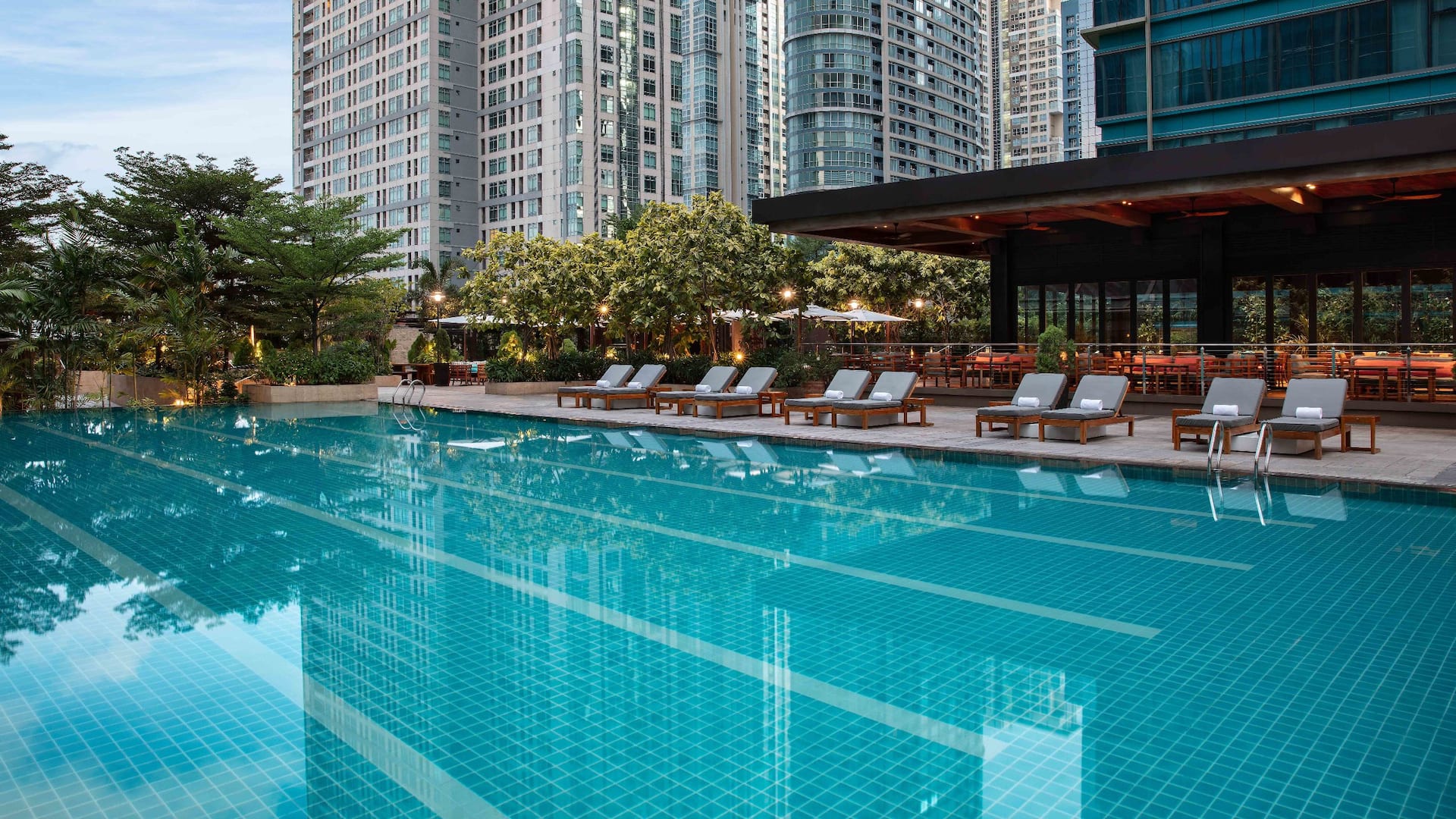 Grand Hyatt Manila Pool View