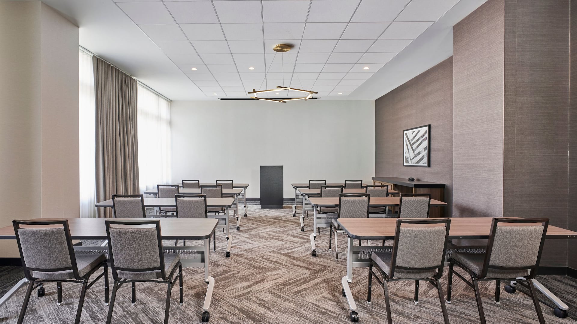 Hyatt Place Chicago – Medical / University District Meeting Room Classroom Setup