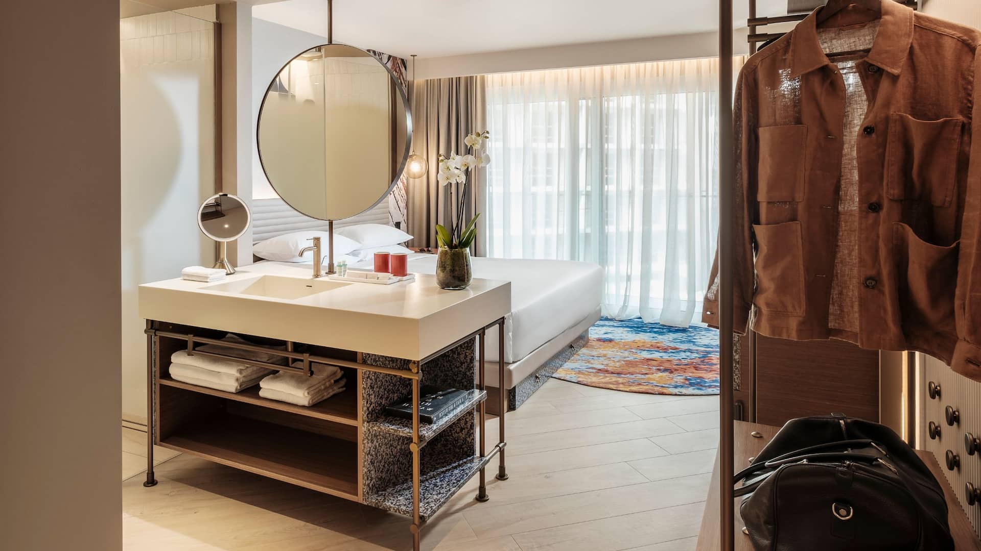 5/6 Hyatt Centric Malta King Guestroom Vanity And Closet