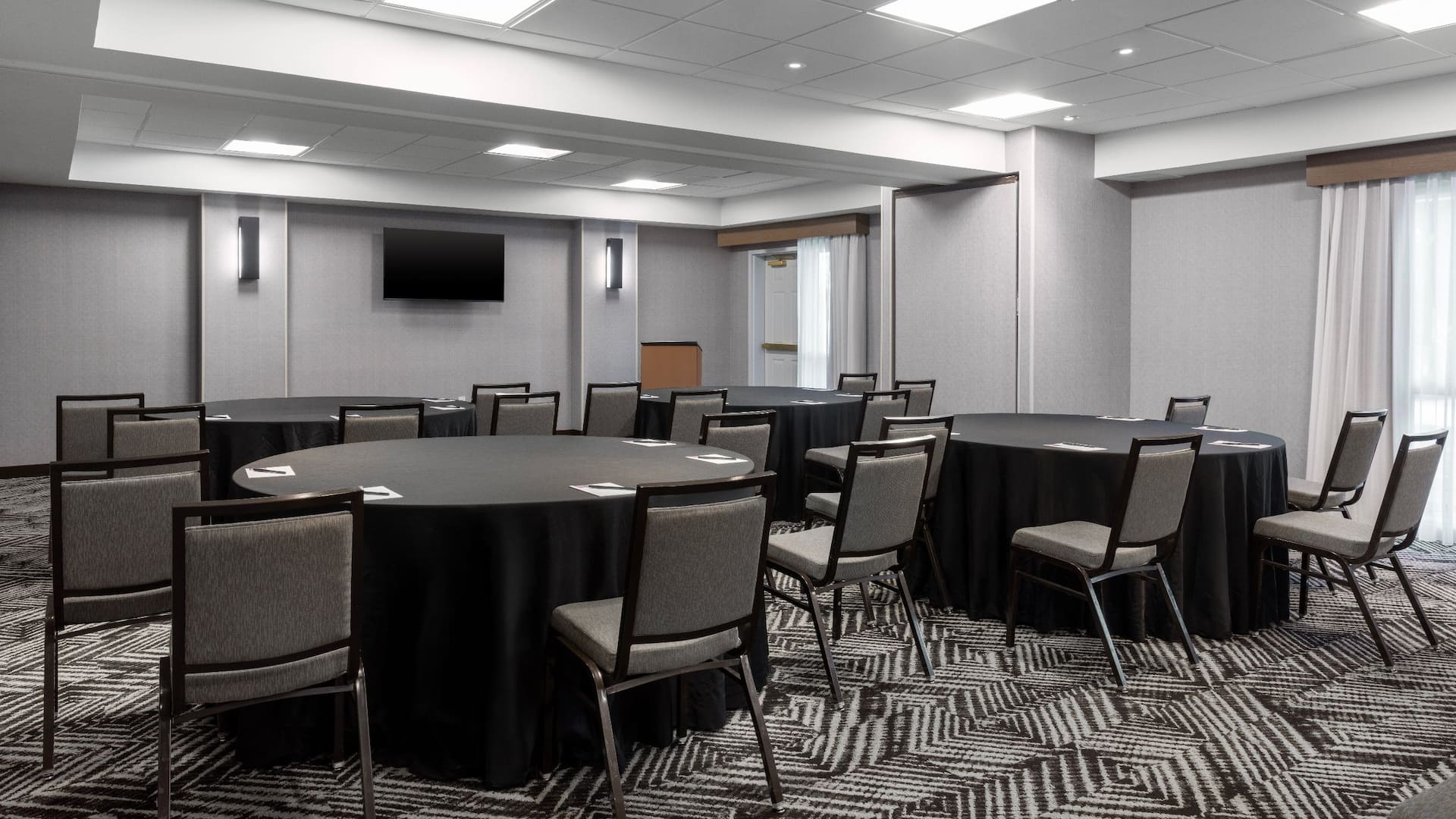 Hyatt Place Dallas-North/by the Galleria Meeting Room Rounds