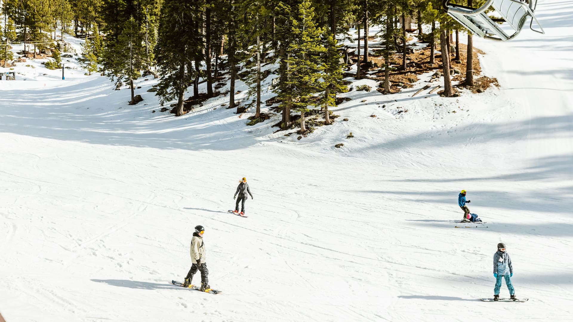 Hyatt Regency Lake Tahoe Resort, Spa and Casino Activities Diamond Peak Snowboarders