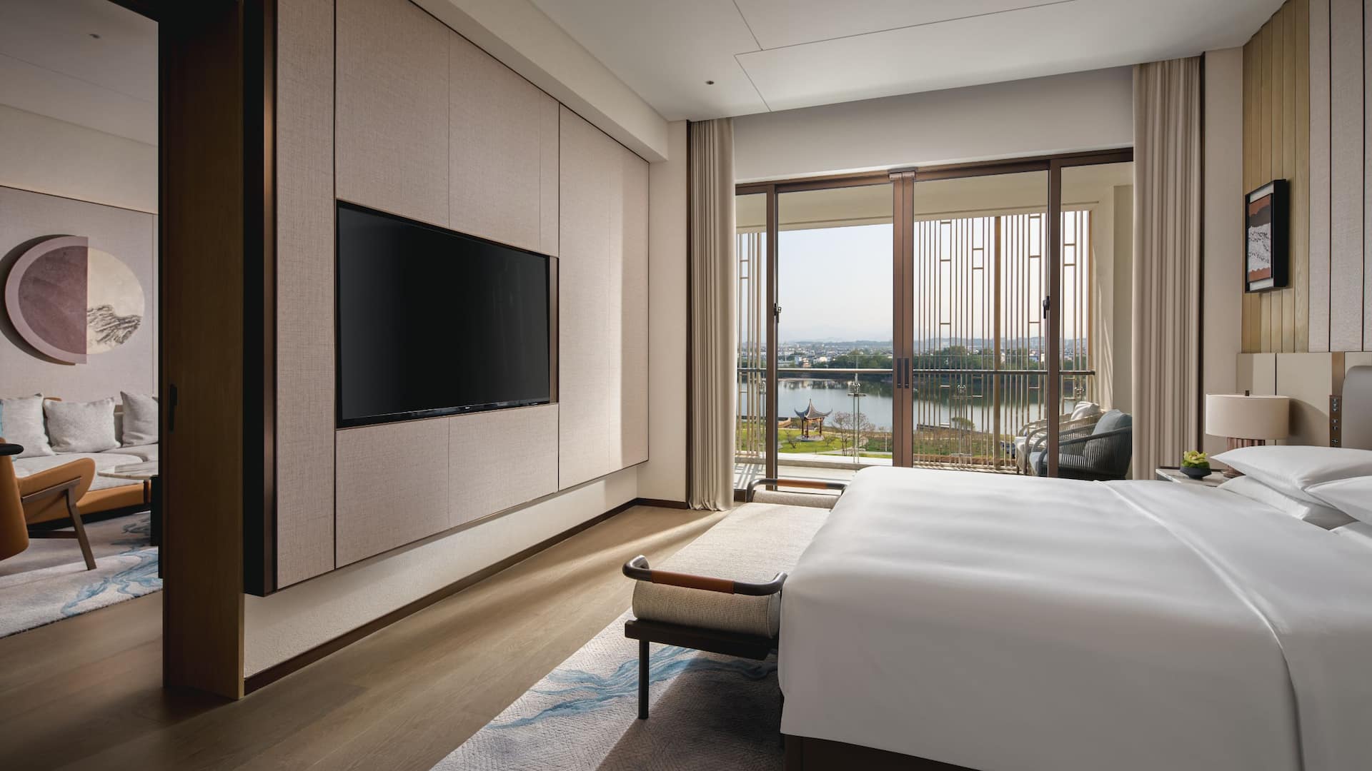 Hyatt Regency Huangshan Hengjiangwan Regency Suite Bedroom