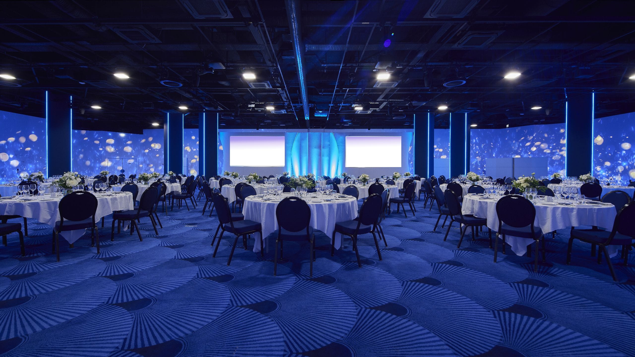 2 of 4 Hôtel Martinez Ballroom Le Festival Banquet Set Up