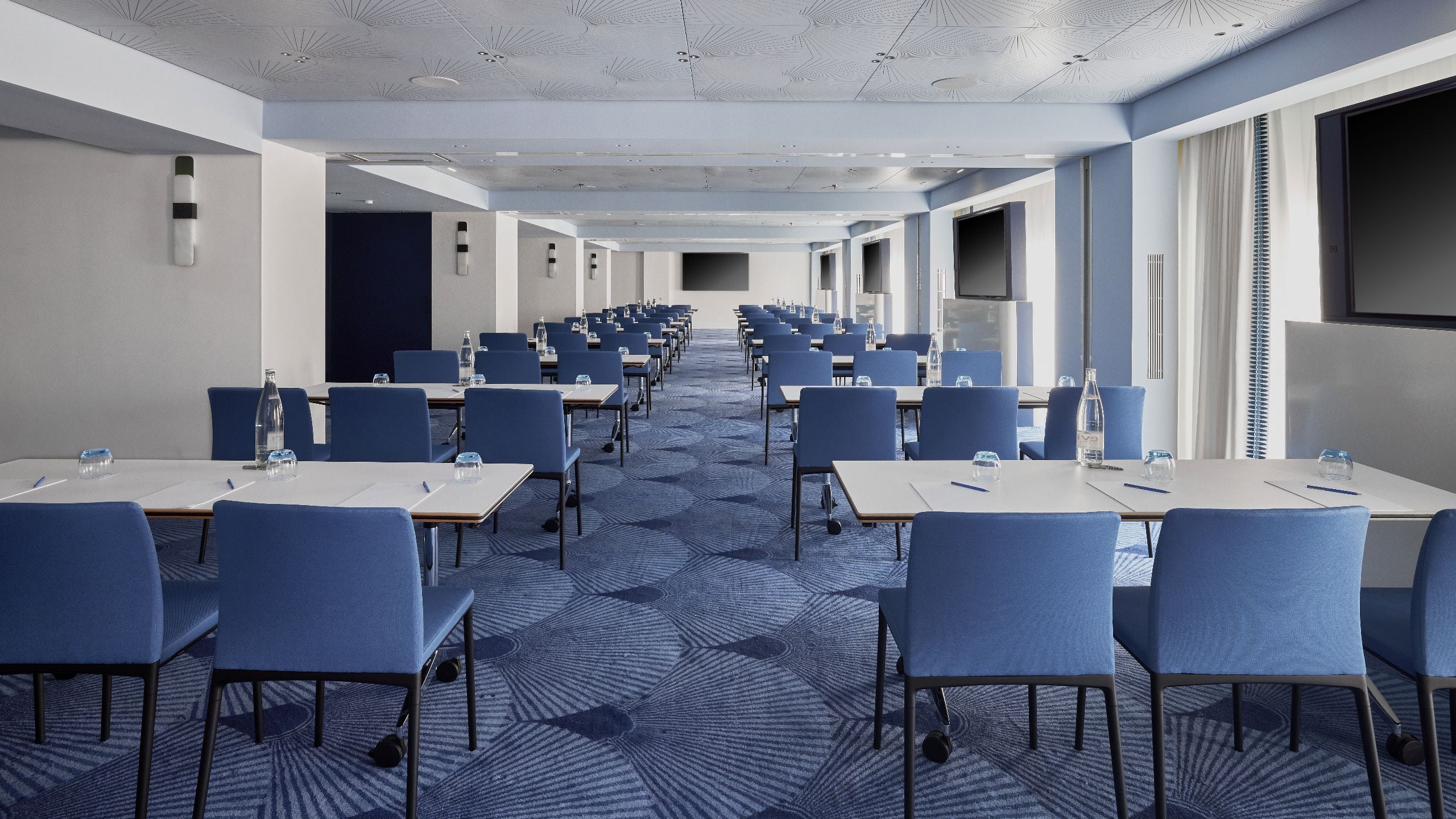 Hôtel Martinez Meeting Room Pomelo Classroom Set Up