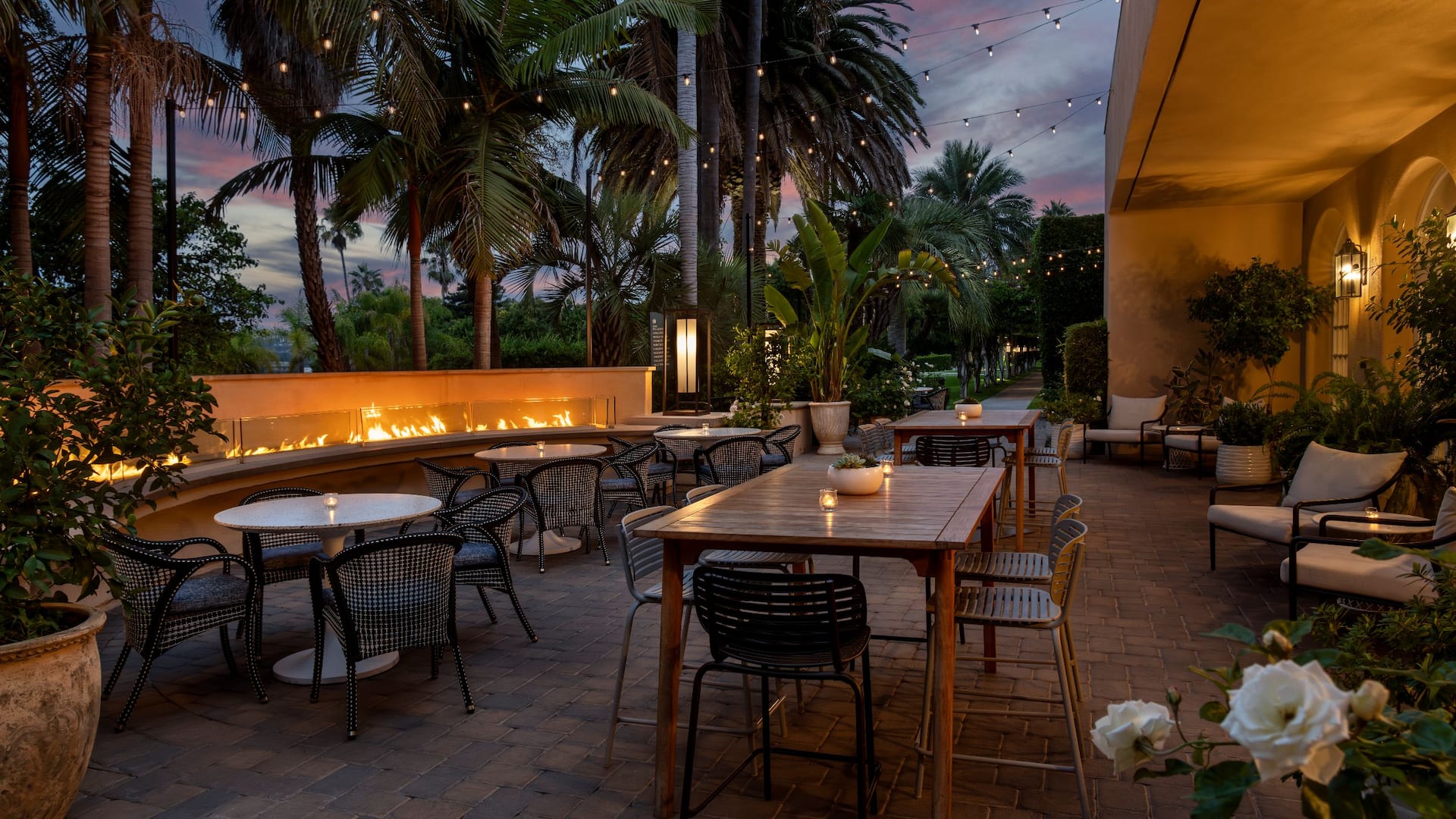 Hyatt Regency Newport Beach Lobby Terrace Wide