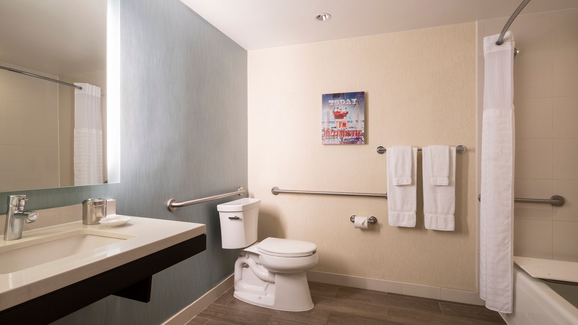 4 of 4 Hyatt Regency Newport Beach Accessible Bathtub